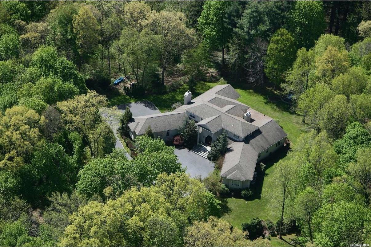 Single Family Duck Pond  Nassau County, NY 11560, MLS-859717-2