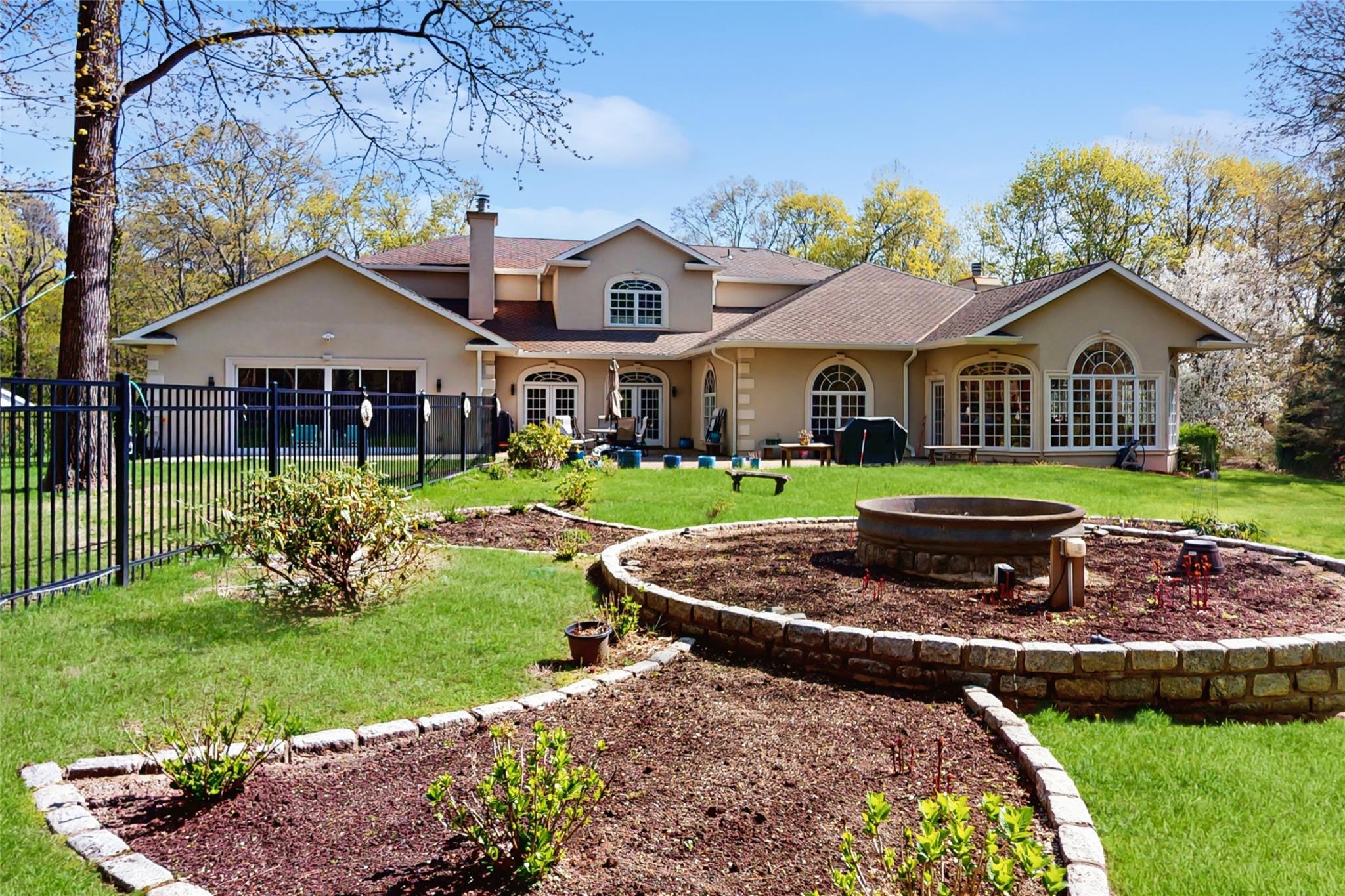 Single Family Duck Pond  Nassau County, NY 11560, MLS-859717-28