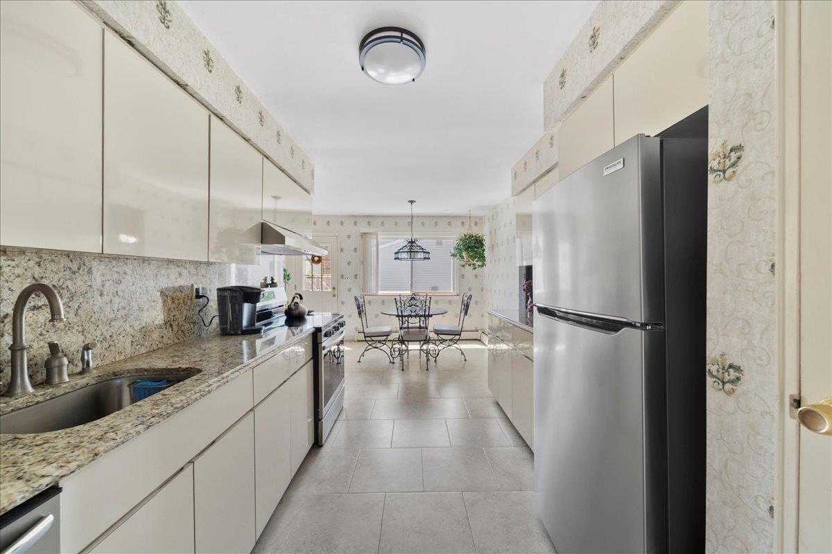 Single Family Norman  Suffolk County, NY 11716, MLS-859735-19
