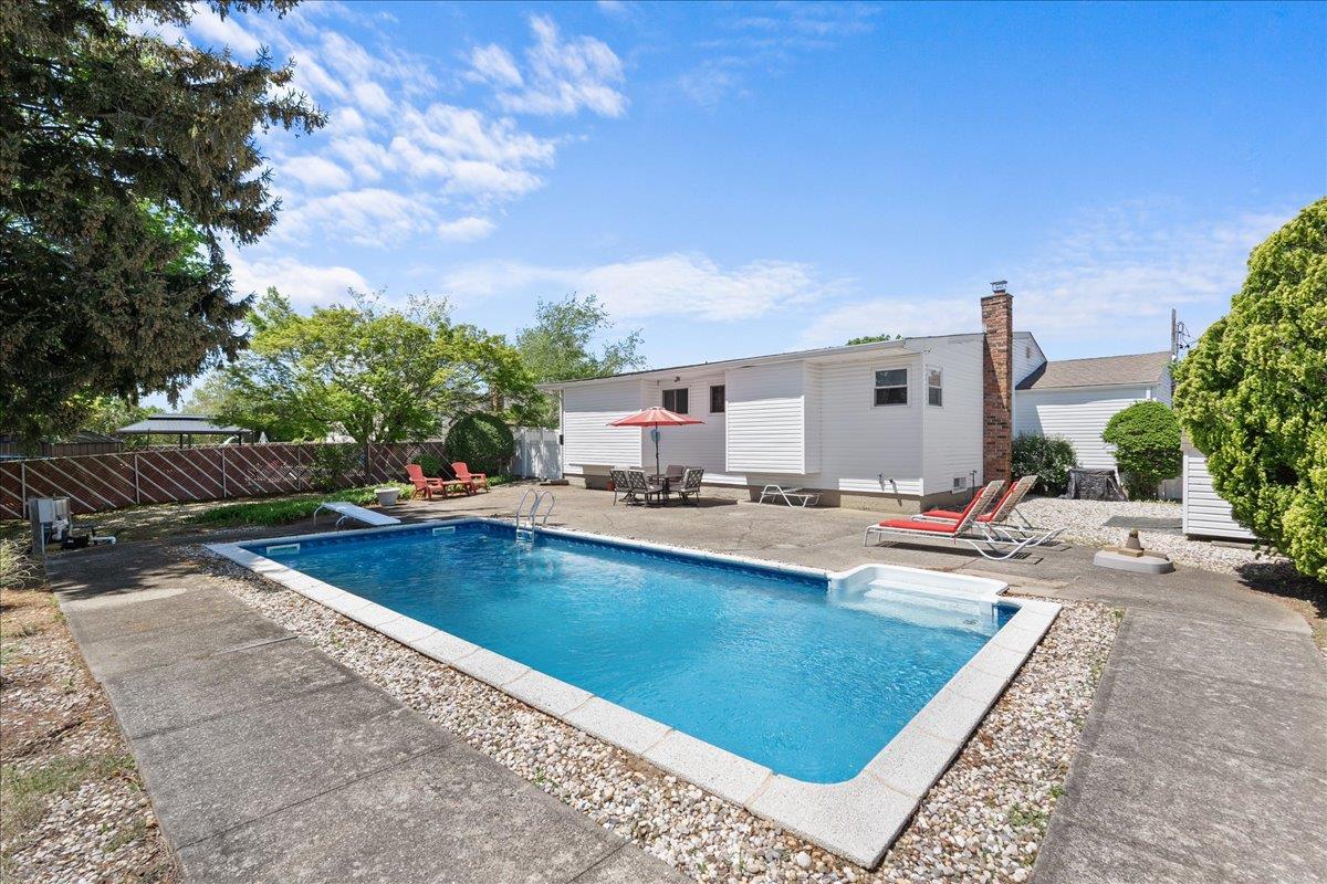 Single Family Norman  Suffolk County, NY 11716, MLS-859735-31