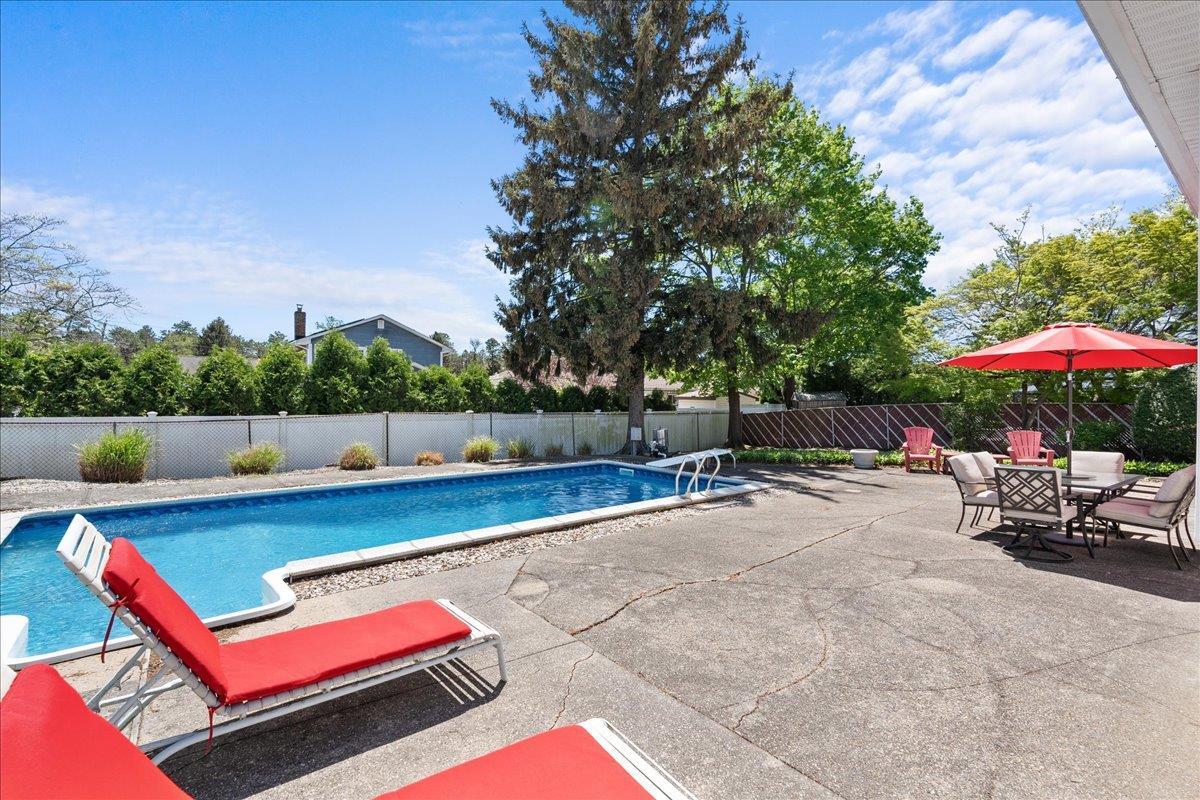 Single Family Norman  Suffolk County, NY 11716, MLS-859735-34