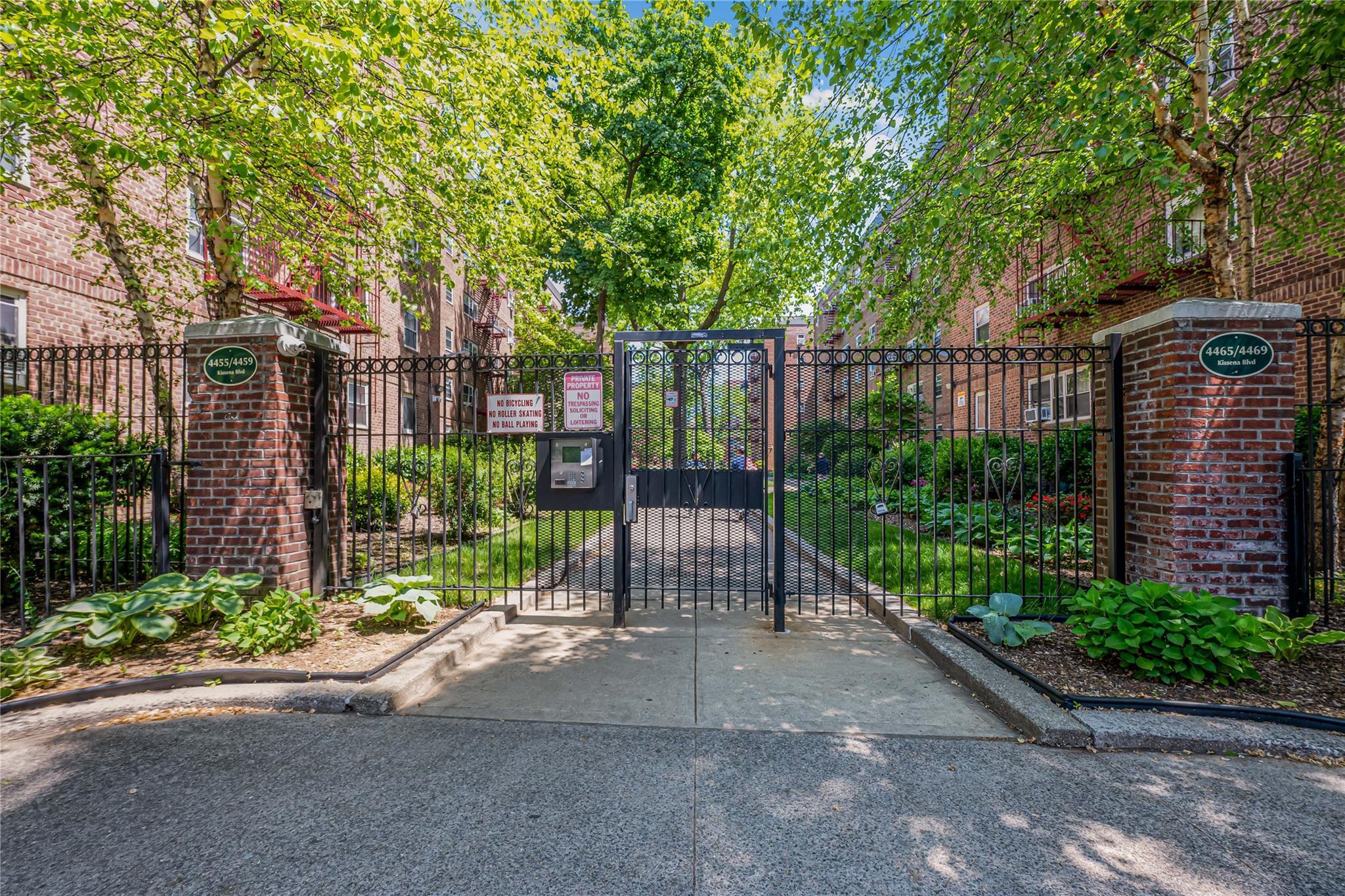 Coop in New York - Kissena  Queens, NY 11355