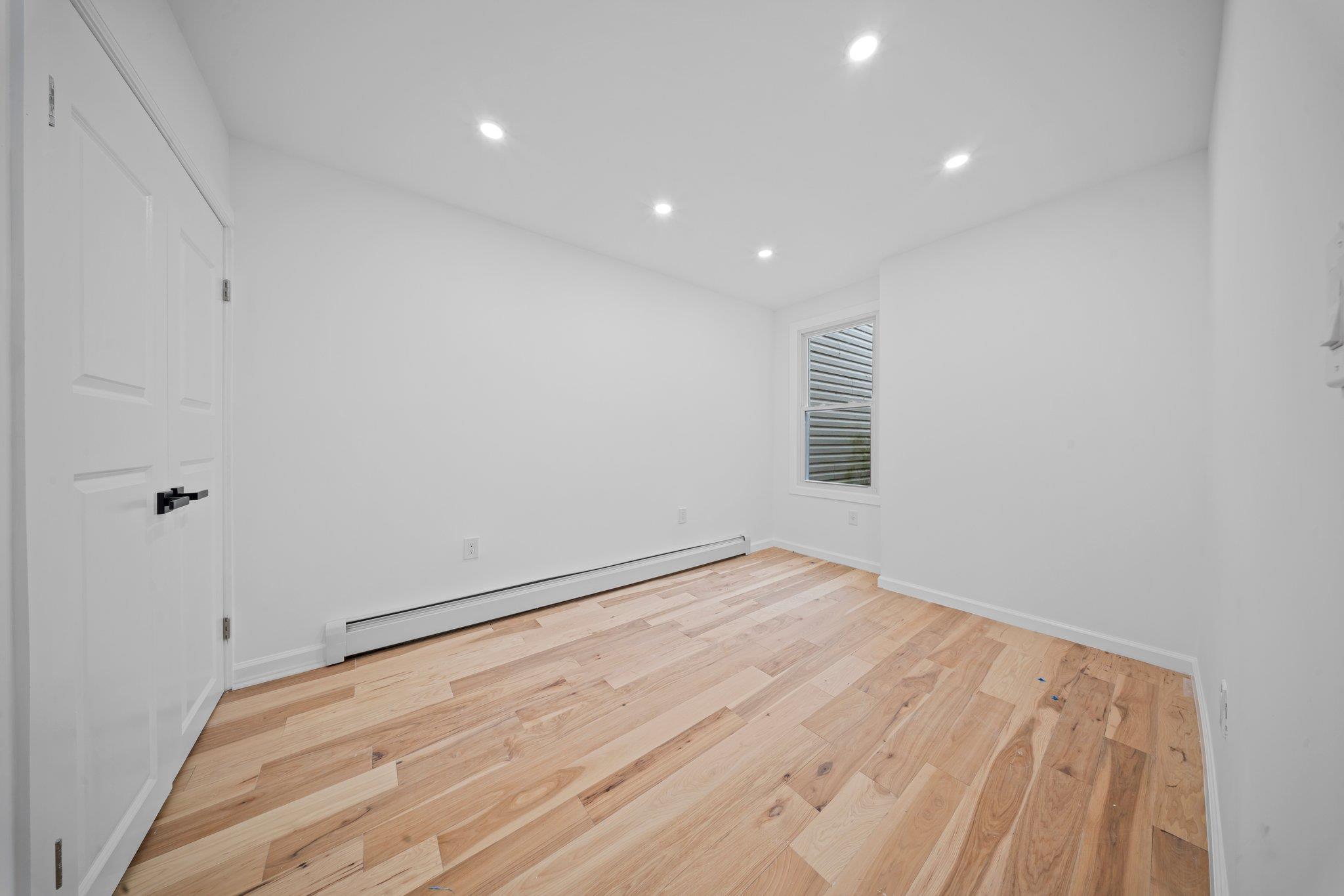 Single Family Barnes  Bronx, NY 10467, MLS-859747-5