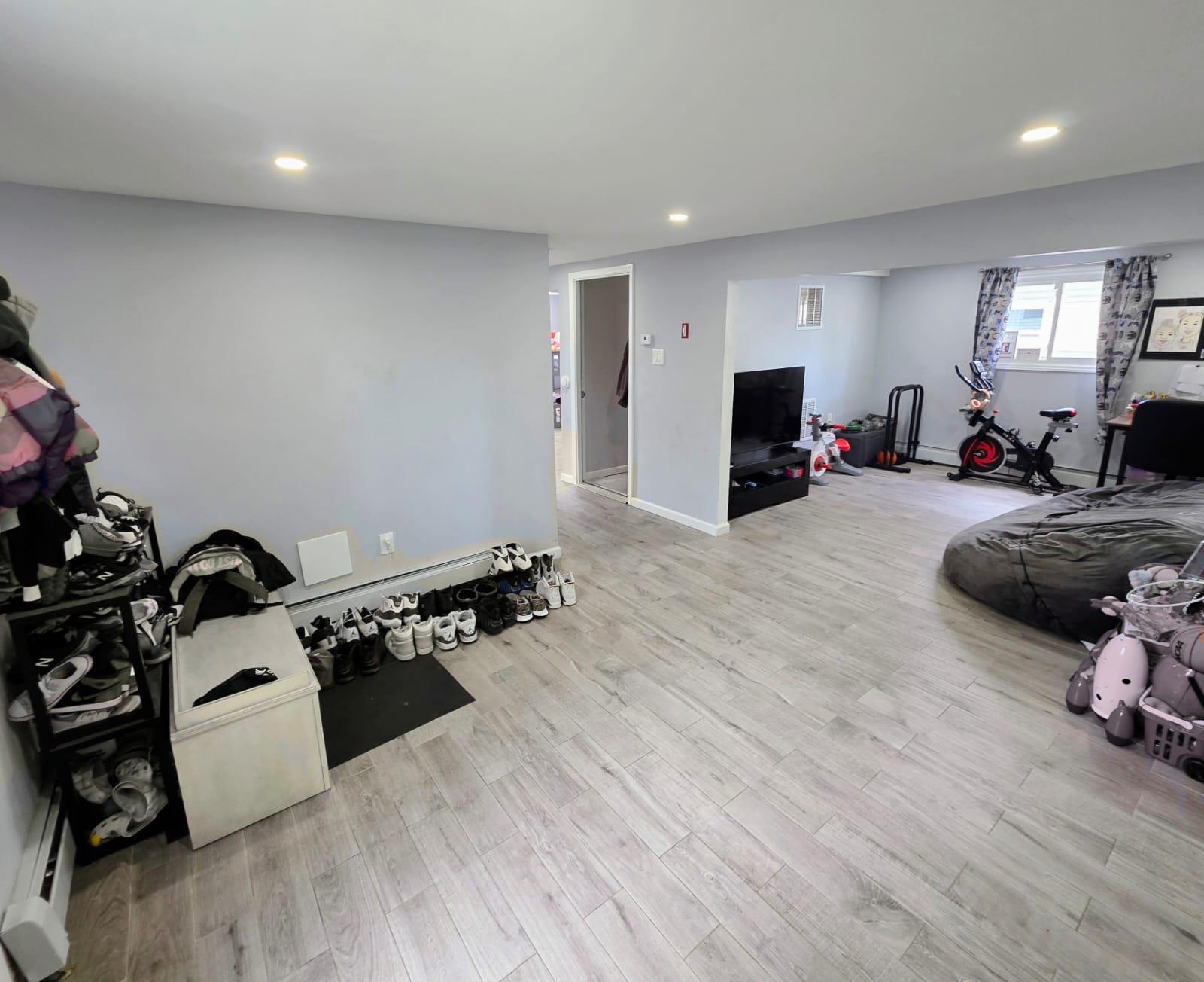 Single Family Gormley  Nassau County, NY 11575, MLS-859749-23