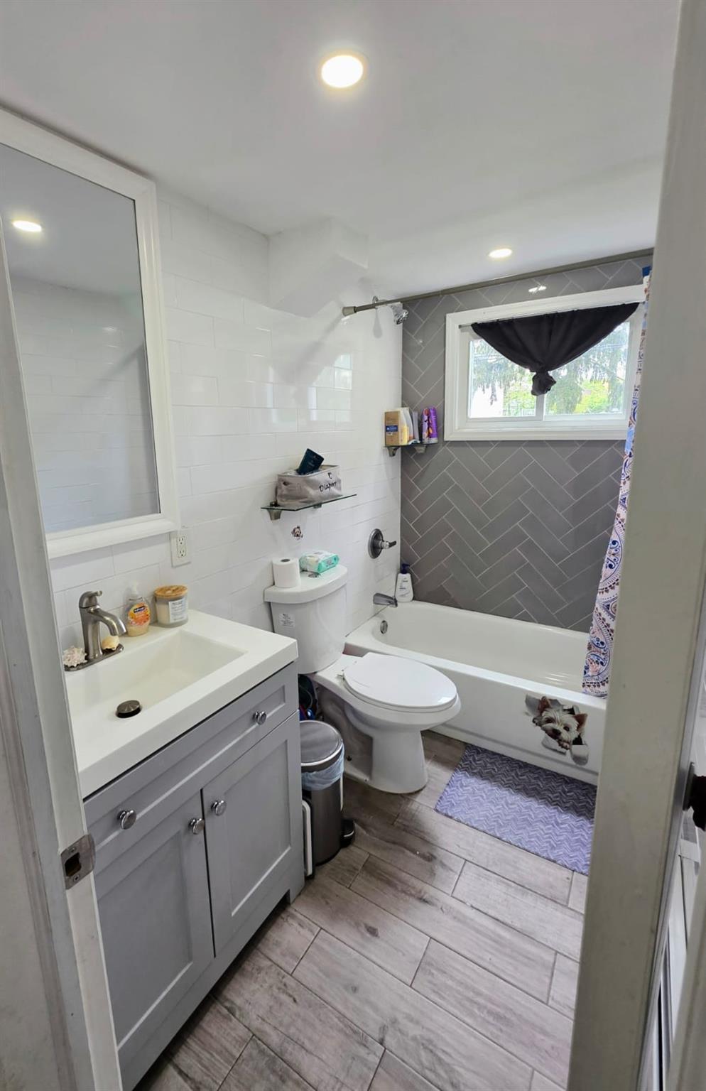 Single Family Gormley  Nassau County, NY 11575, MLS-859749-25