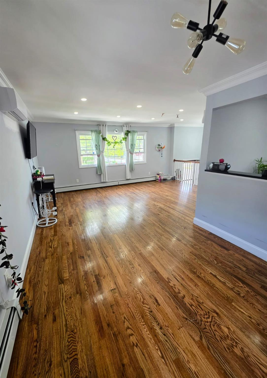 Single Family Gormley  Nassau County, NY 11575, MLS-859749-8