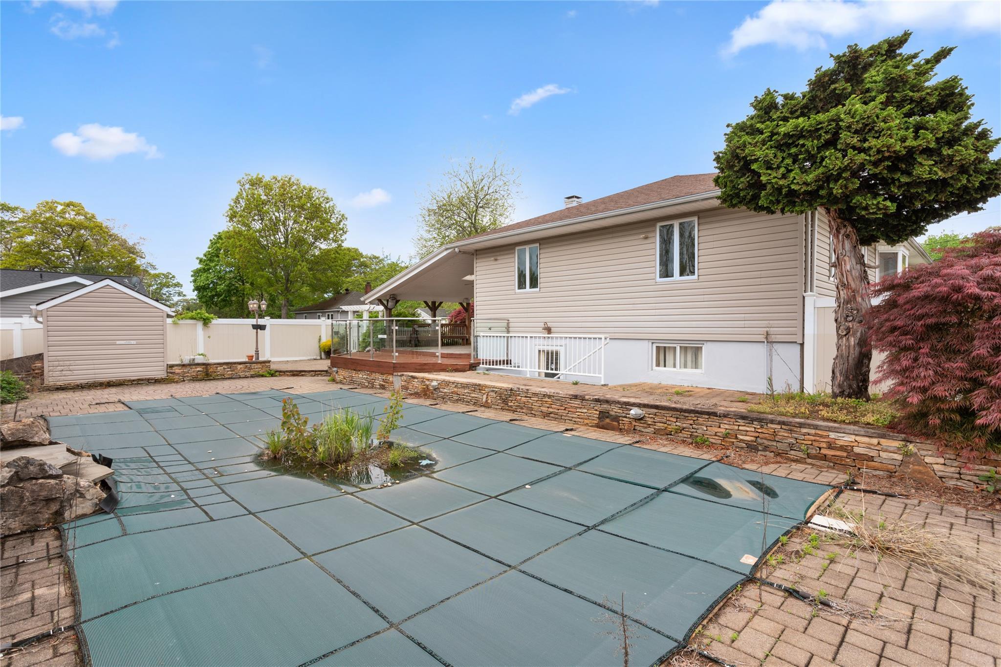 Single Family Pinelawn  Suffolk County, NY 11738, MLS-859765-21