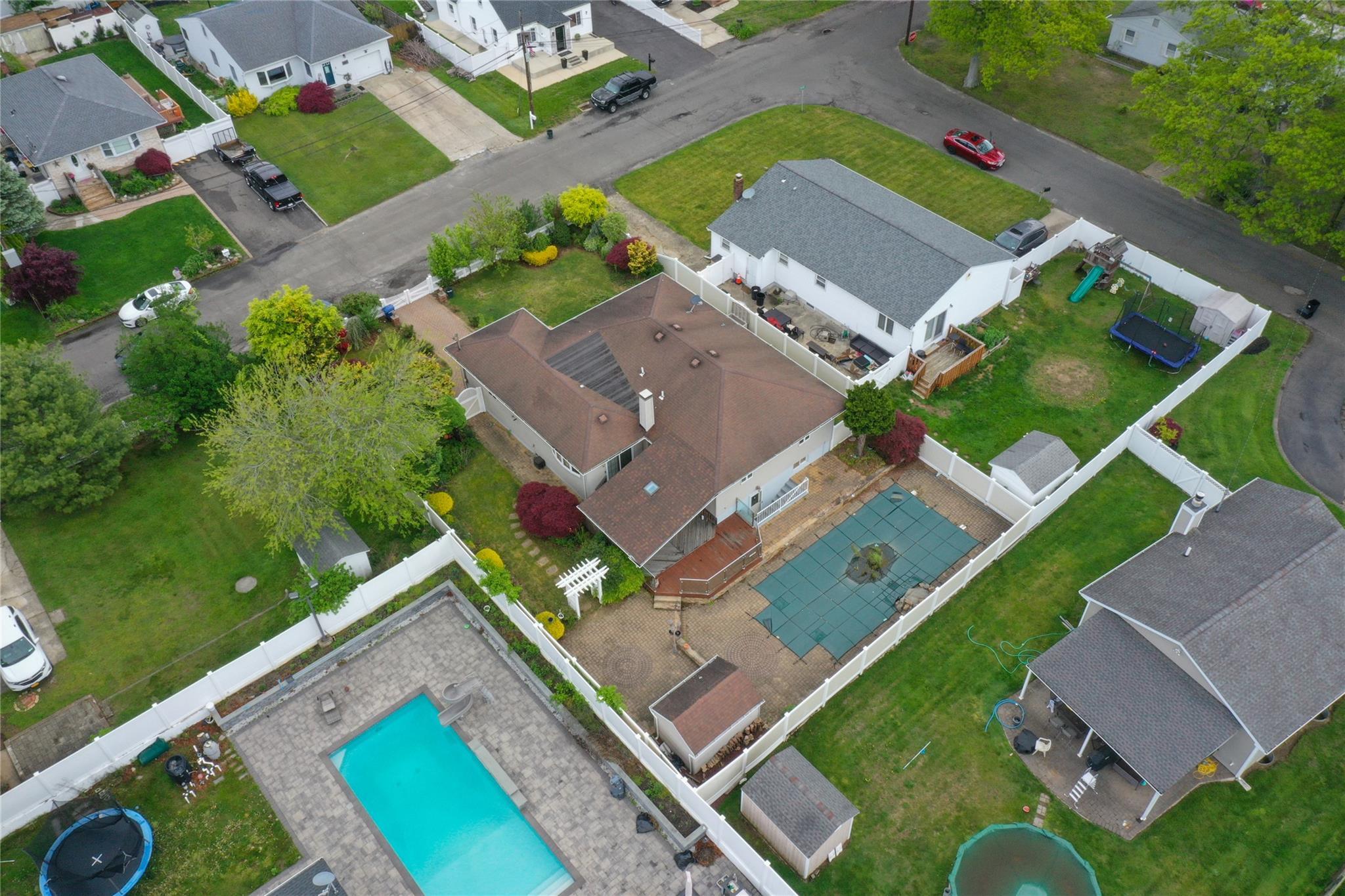 Single Family Pinelawn  Suffolk County, NY 11738, MLS-859765-27