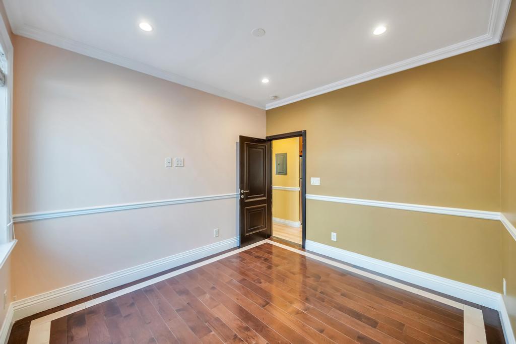 Single Family 149th  Queens, NY 11420, MLS-859775-12