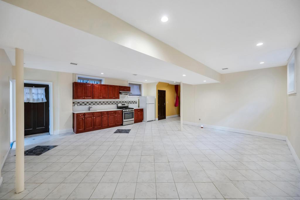 Single Family 149th  Queens, NY 11420, MLS-859775-23