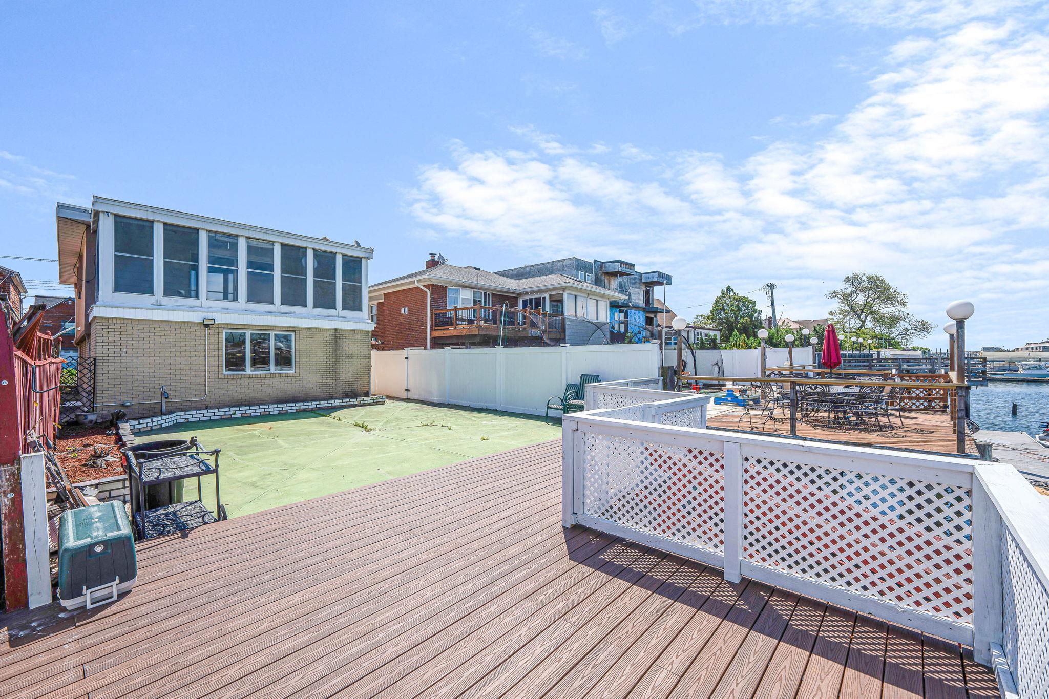Single Family 95th  Queens, NY 11414, MLS-859780-25