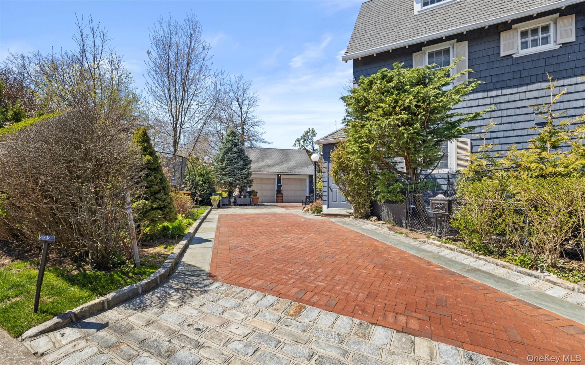 Single Family Shore  Queens, NY 11363, MLS-859815-35