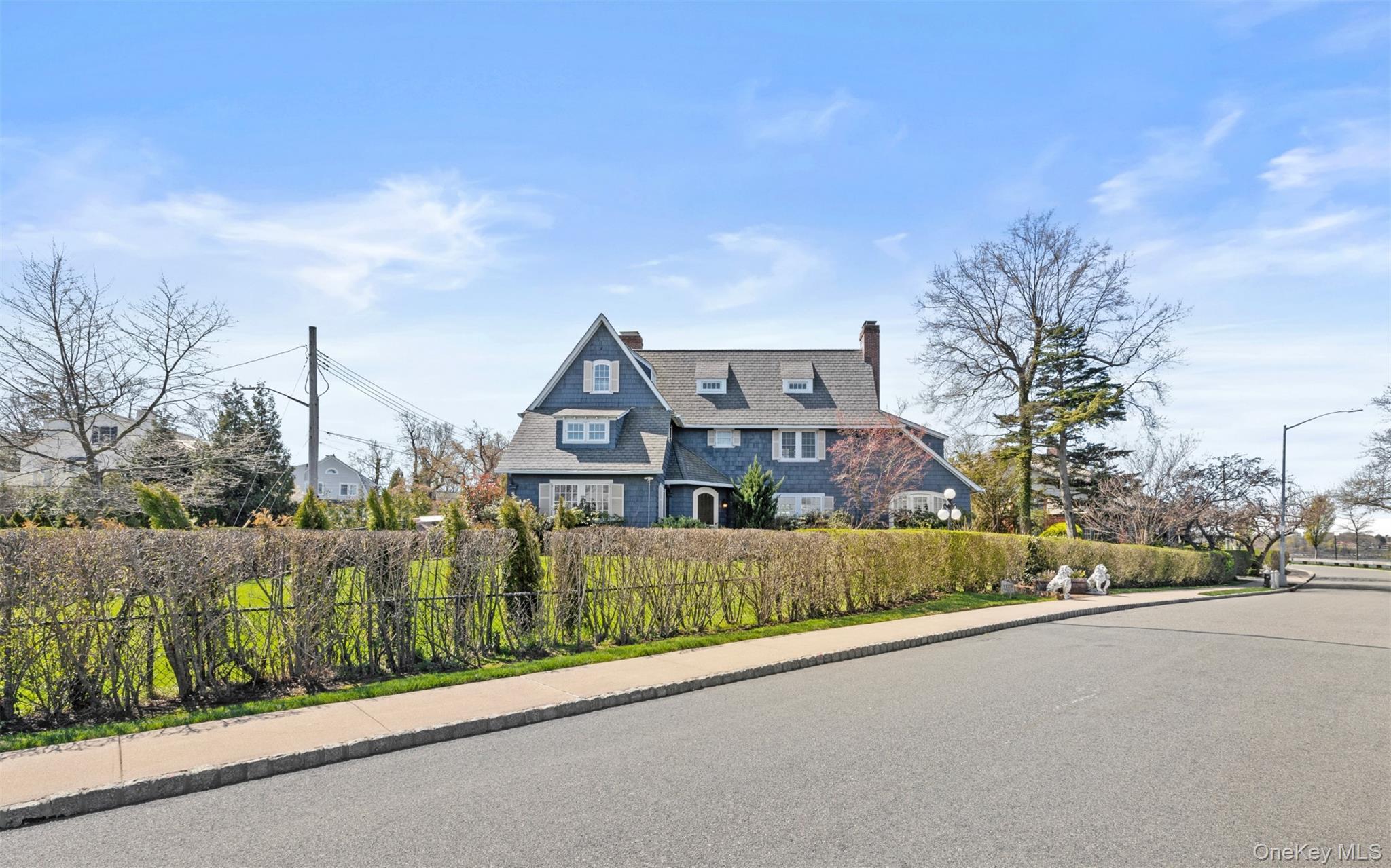Single Family Shore  Queens, NY 11363, MLS-859815-4