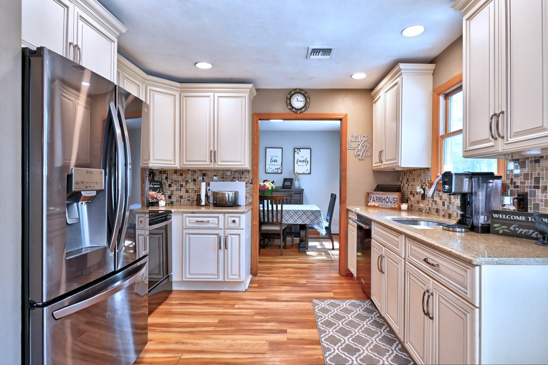 Single Family Mount Oak  Suffolk County, NY 11961, MLS-859816-10