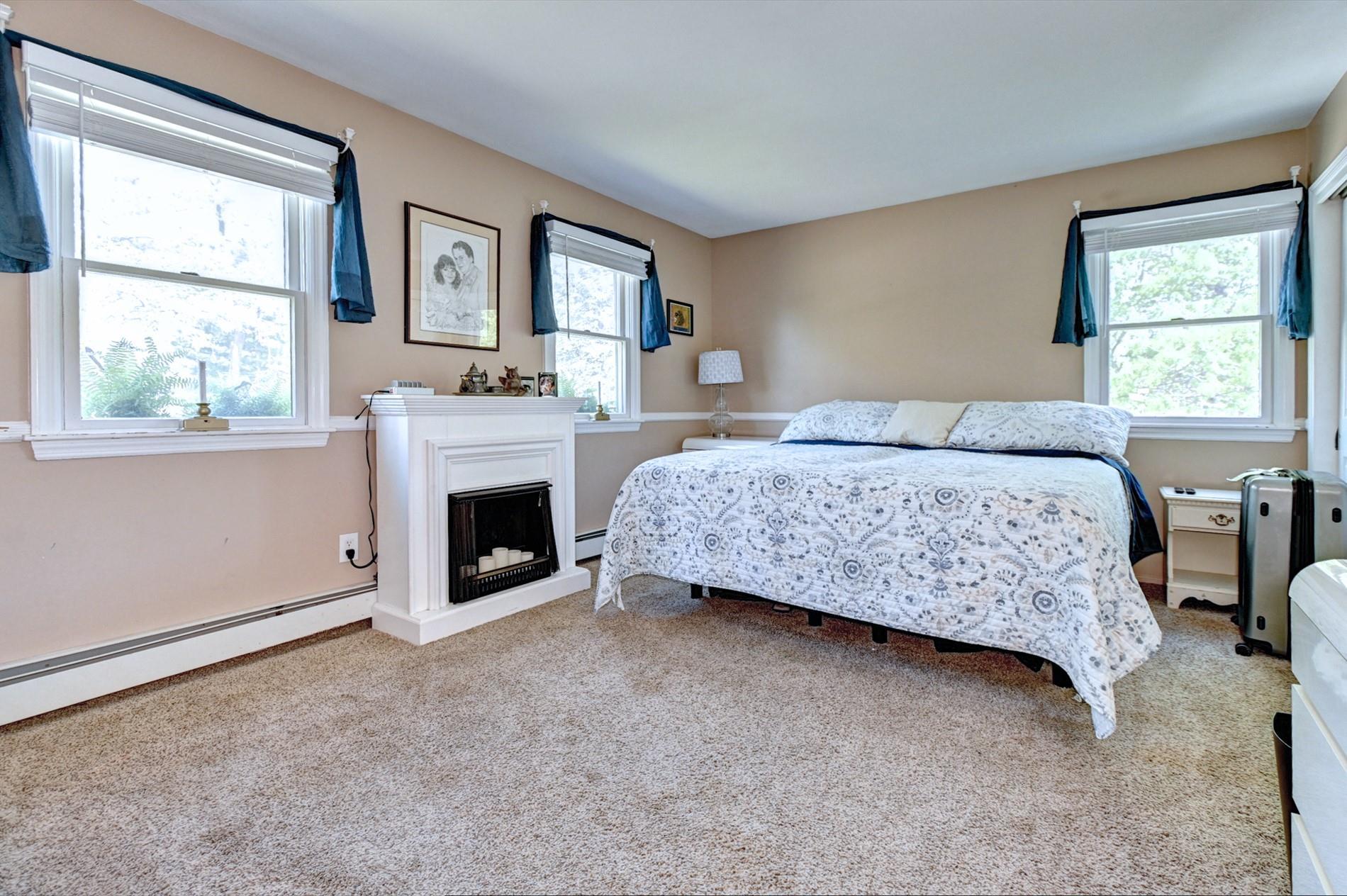 Single Family Mount Oak  Suffolk County, NY 11961, MLS-859816-13