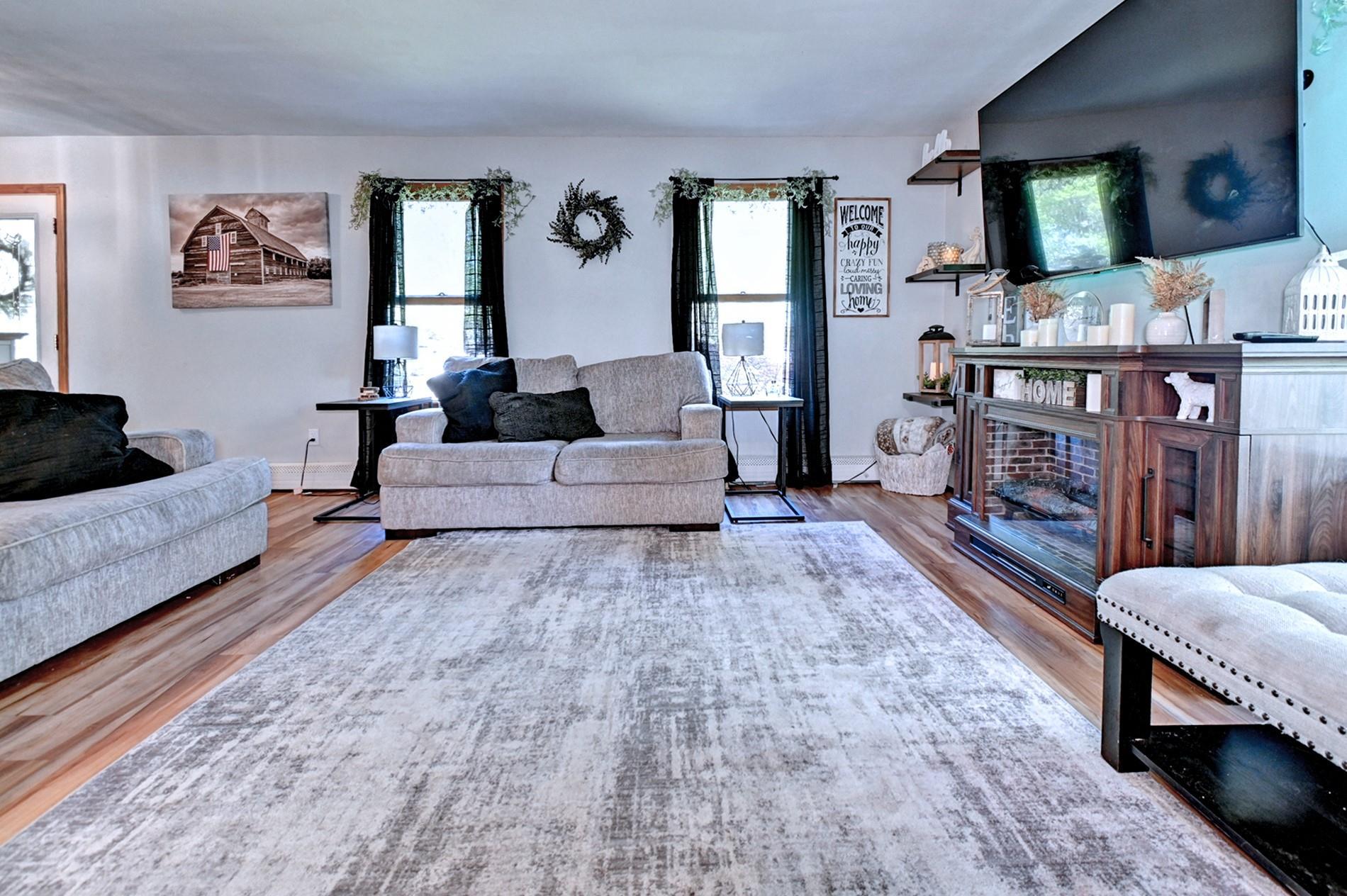 Single Family Mount Oak  Suffolk County, NY 11961, MLS-859816-5