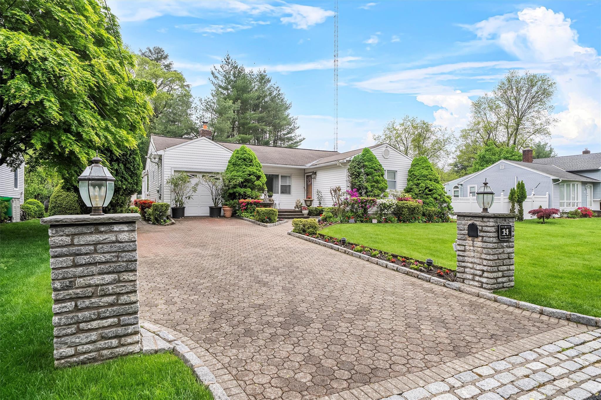 Single Family Essex  Westchester County, NY 10530, MLS-859824-2