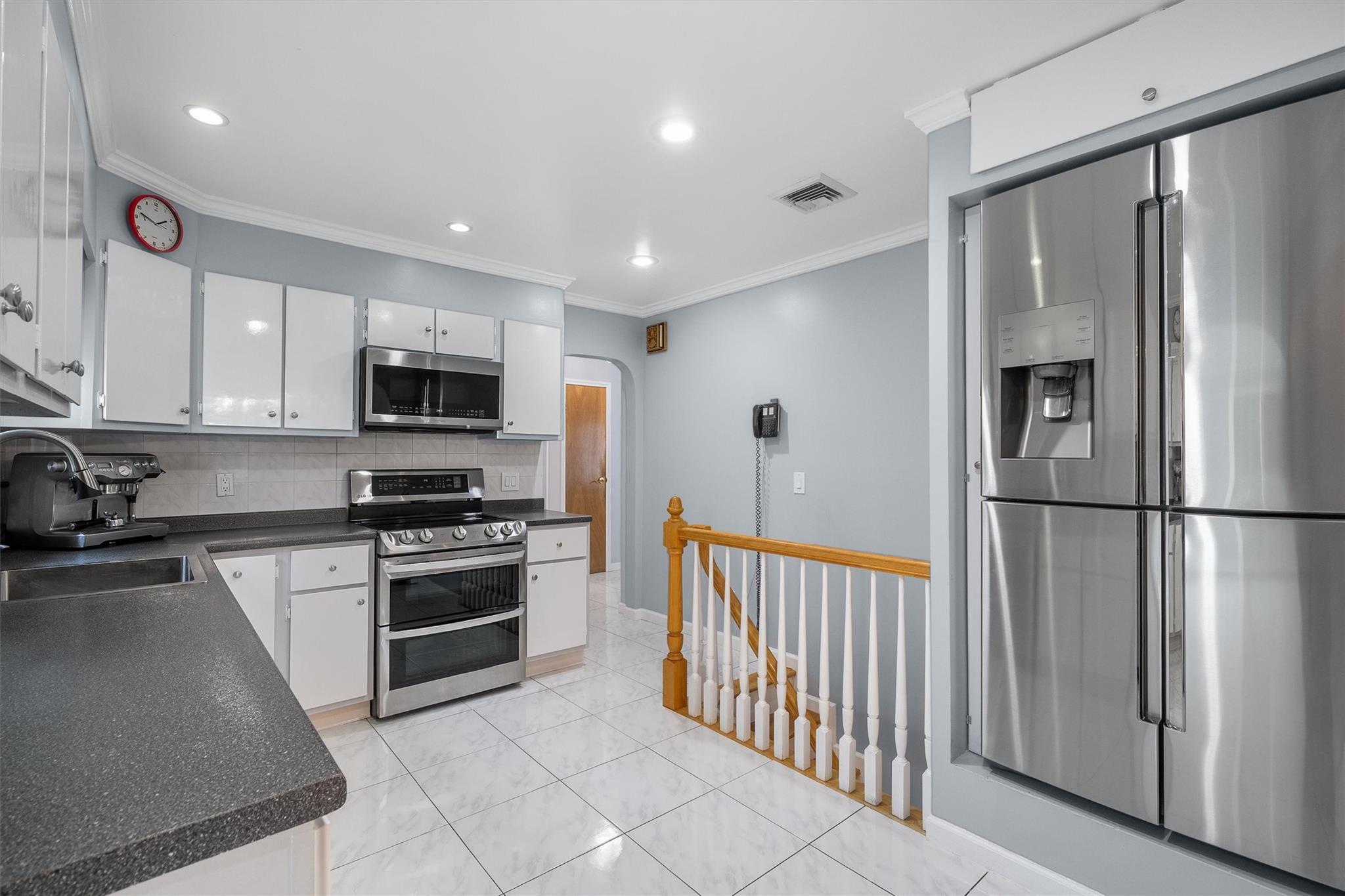 Single Family Essex  Westchester County, NY 10530, MLS-859824-8