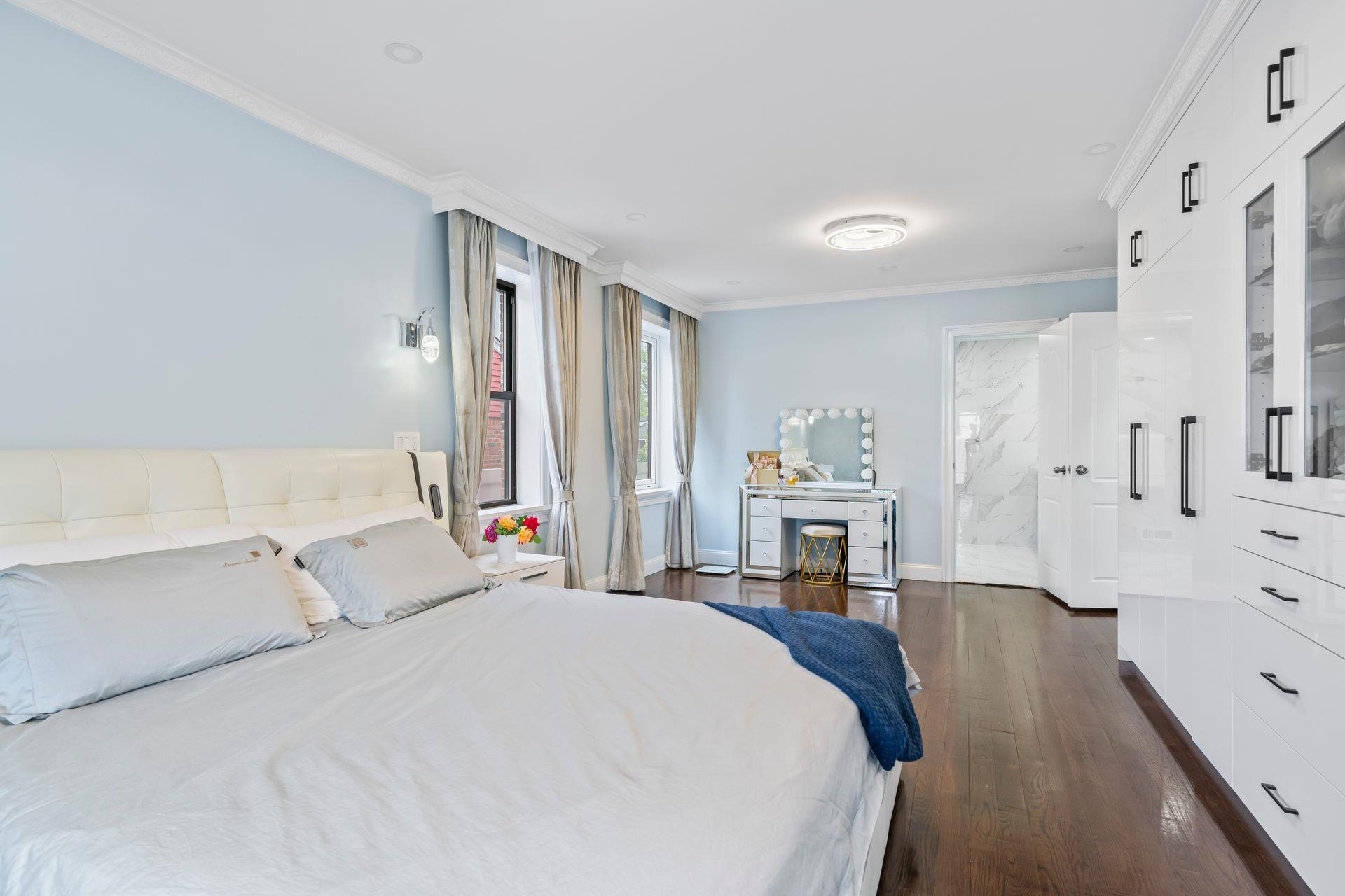 Single Family 252nd Street  Queens, NY 11362, MLS-859836-19