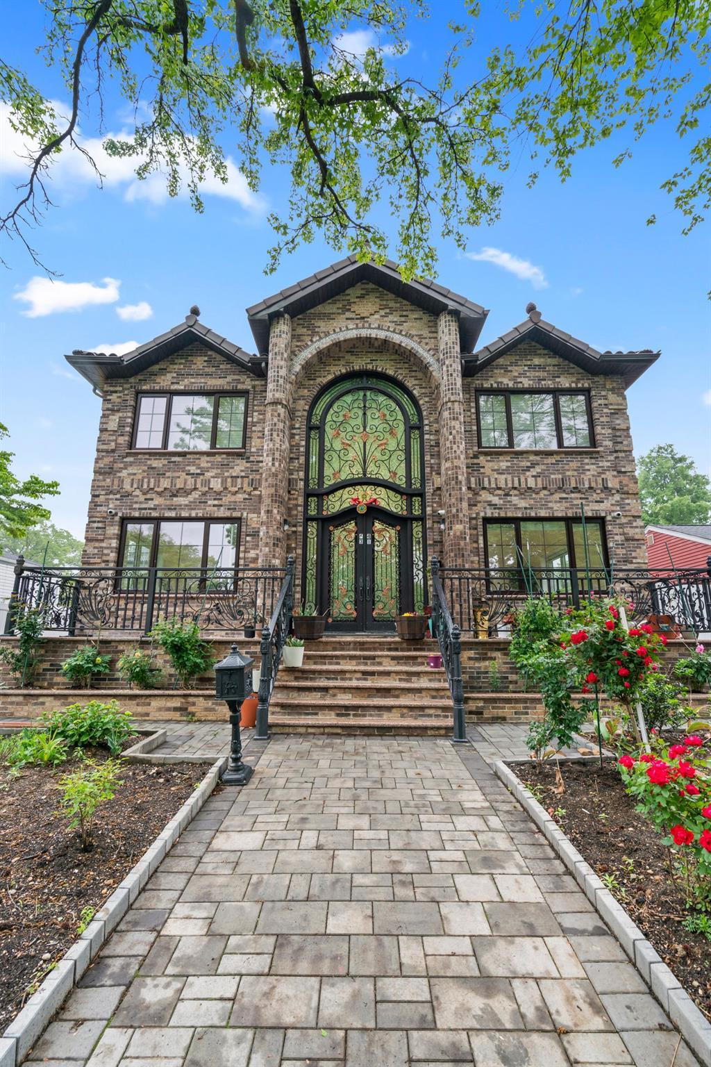 Single Family 252nd Street  Queens, NY 11362, MLS-859836-3