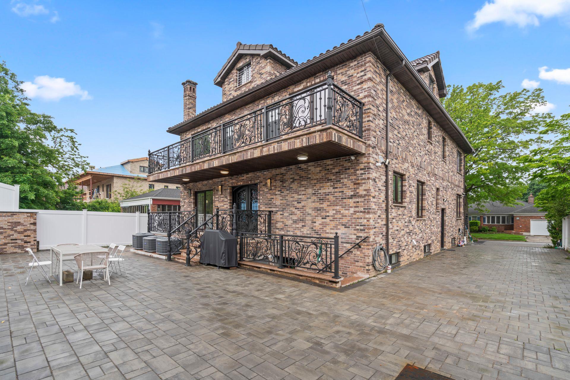 Single Family 252nd Street  Queens, NY 11362, MLS-859836-32