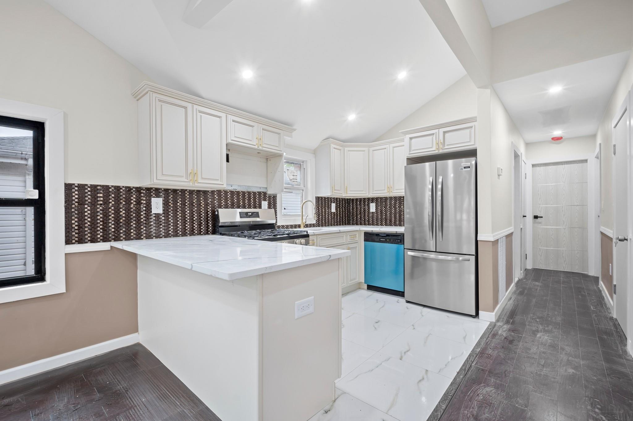 Single Family 231 Street  Queens, NY 11413, MLS-859850-20
