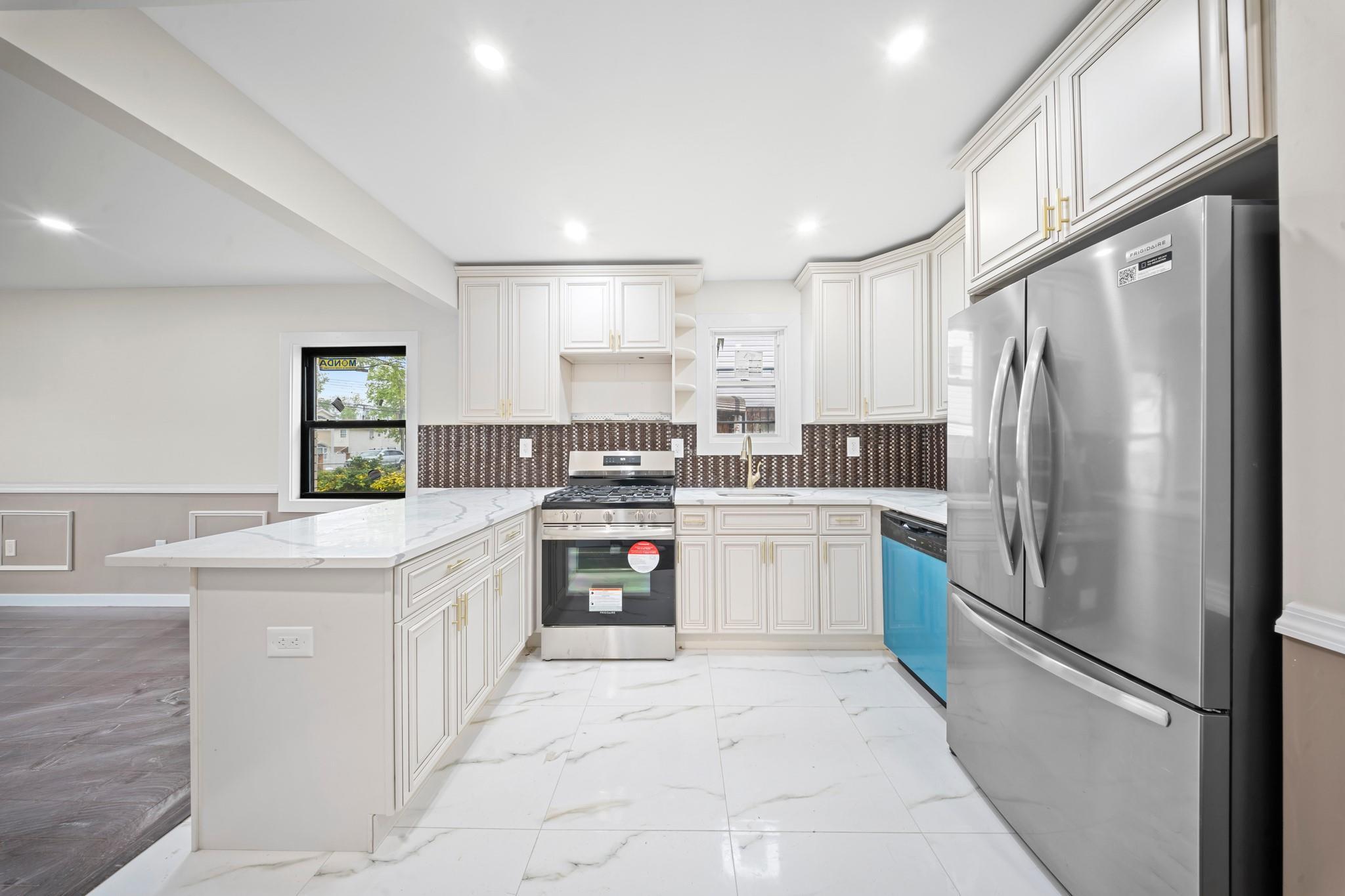Single Family 231 Street  Queens, NY 11413, MLS-859850-9