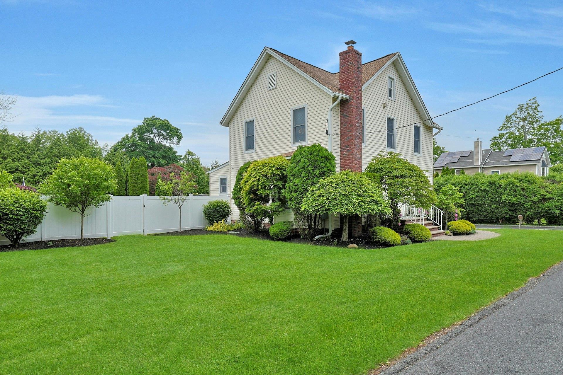 Single Family Conger  Rockland County, NY 10920, MLS-859880-11