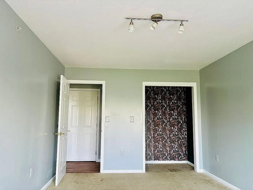 Single Family Commodore  Queens, NY 11692, MLS-859896-31