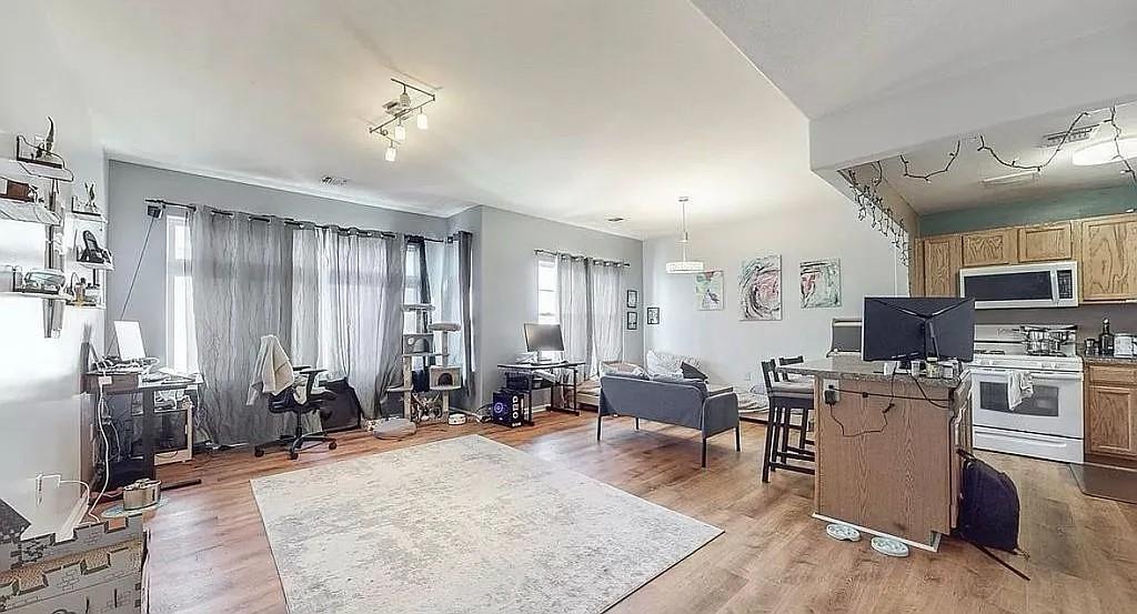 Single Family Commodore  Queens, NY 11692, MLS-859896-7