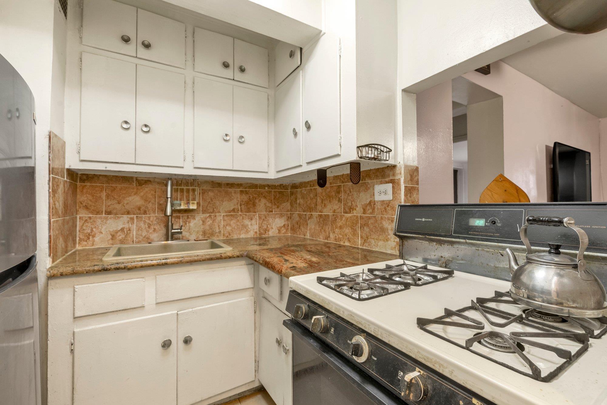 Coop 173rd  Queens, NY 11432, MLS-859912-5