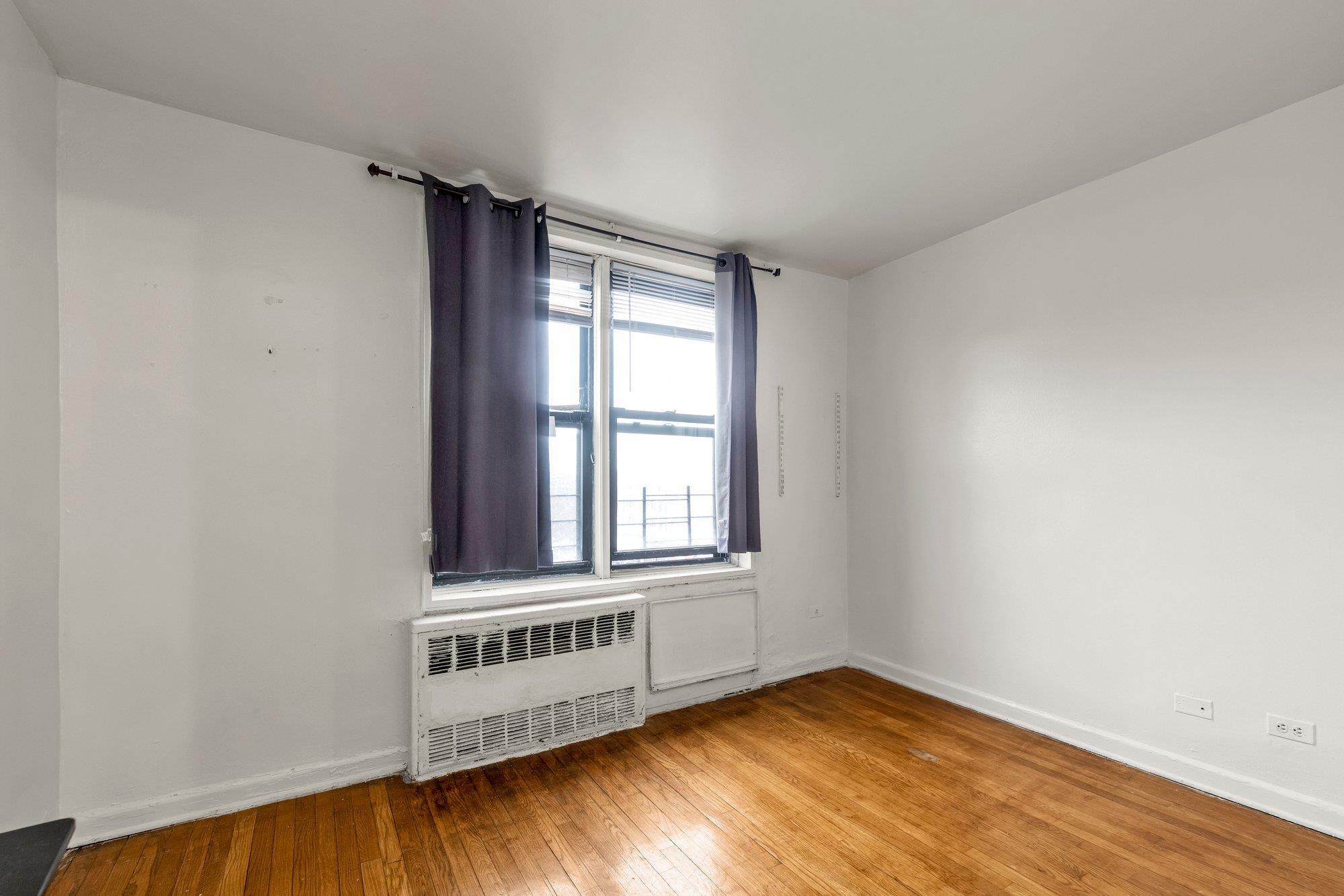 Coop 173rd  Queens, NY 11432, MLS-859912-6