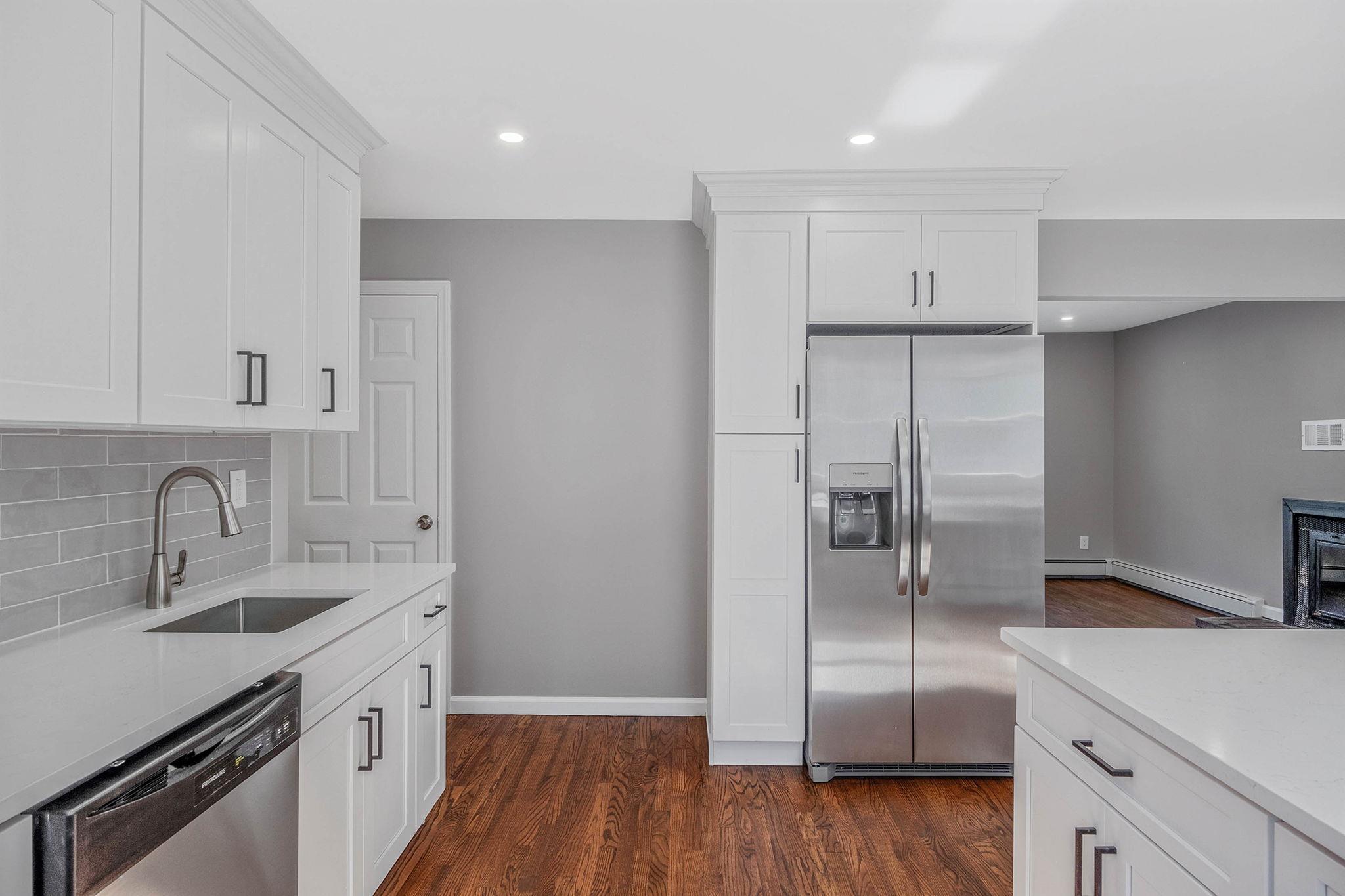 Single Family Center  Suffolk County, NY 11779, MLS-859916-14