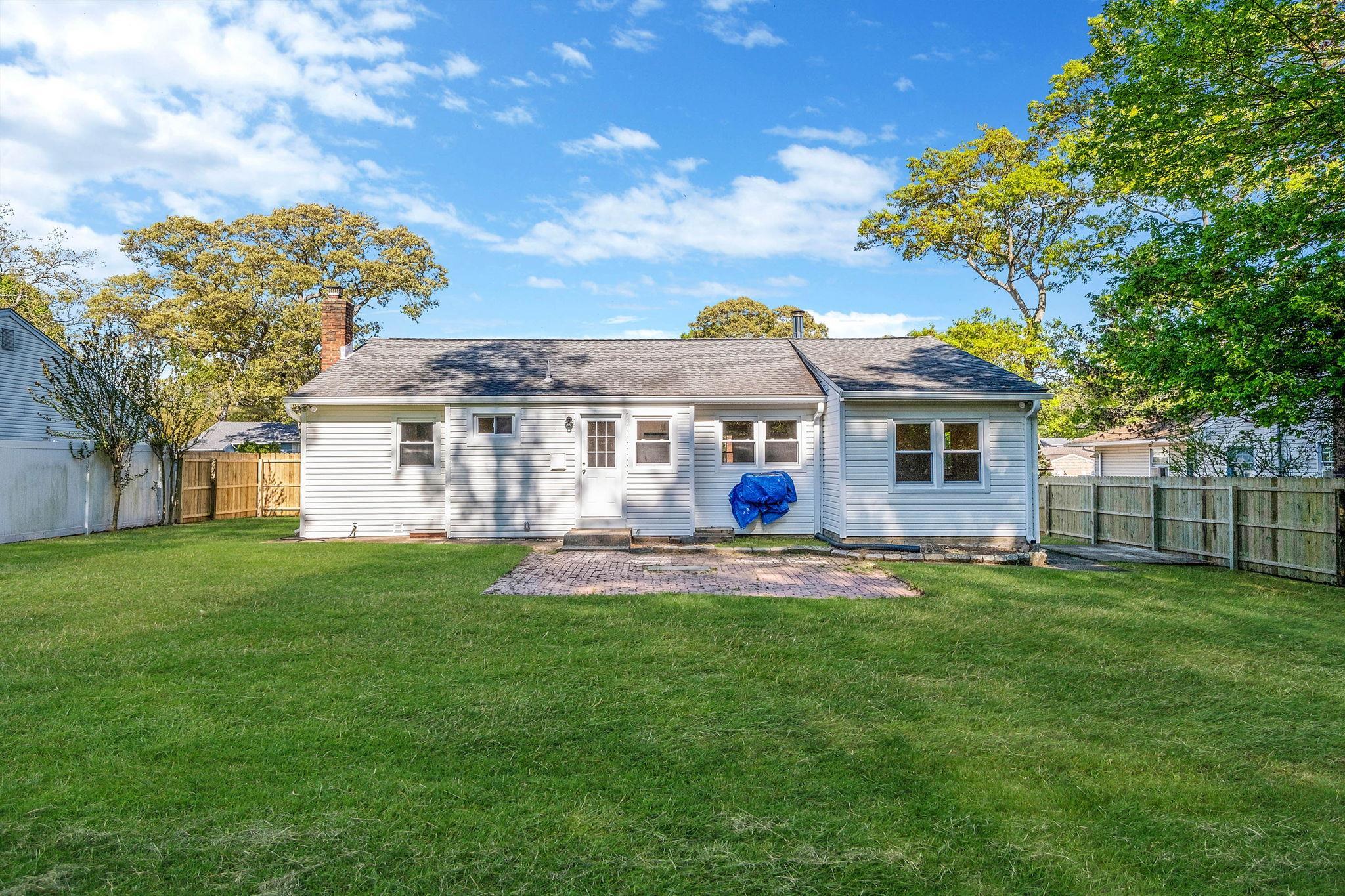 Single Family Center  Suffolk County, NY 11779, MLS-859916-5