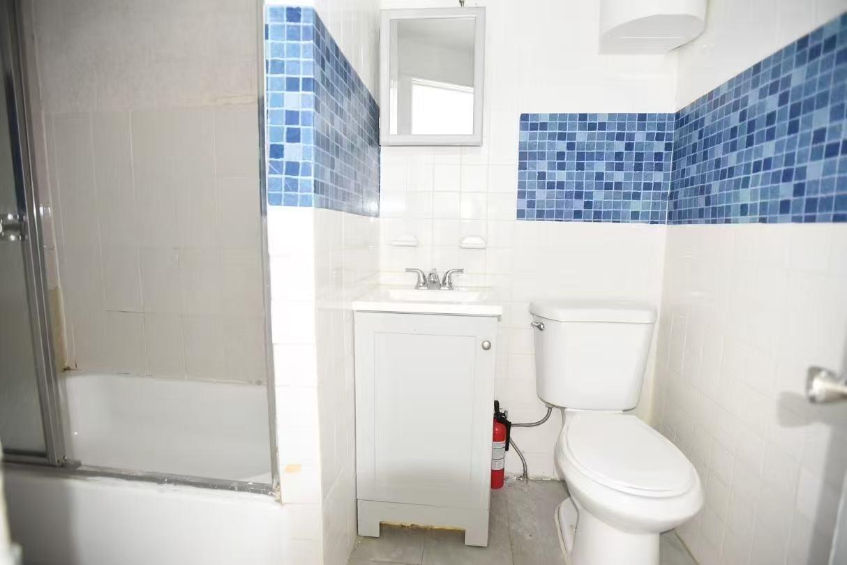 Single Family 75  Queens, NY 11421, MLS-859922-3