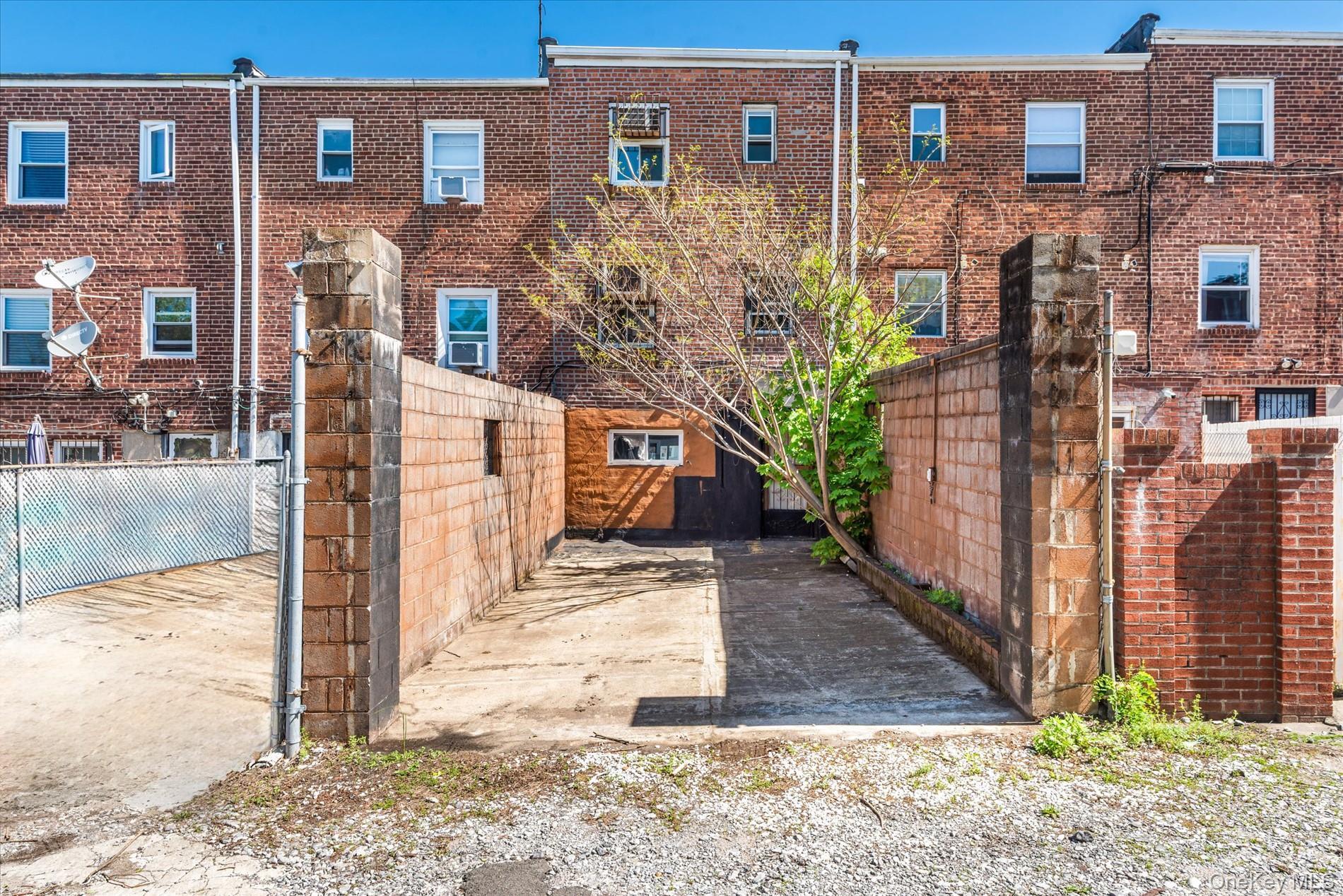 Single Family 115th  Queens, NY 11411, MLS-859924-24