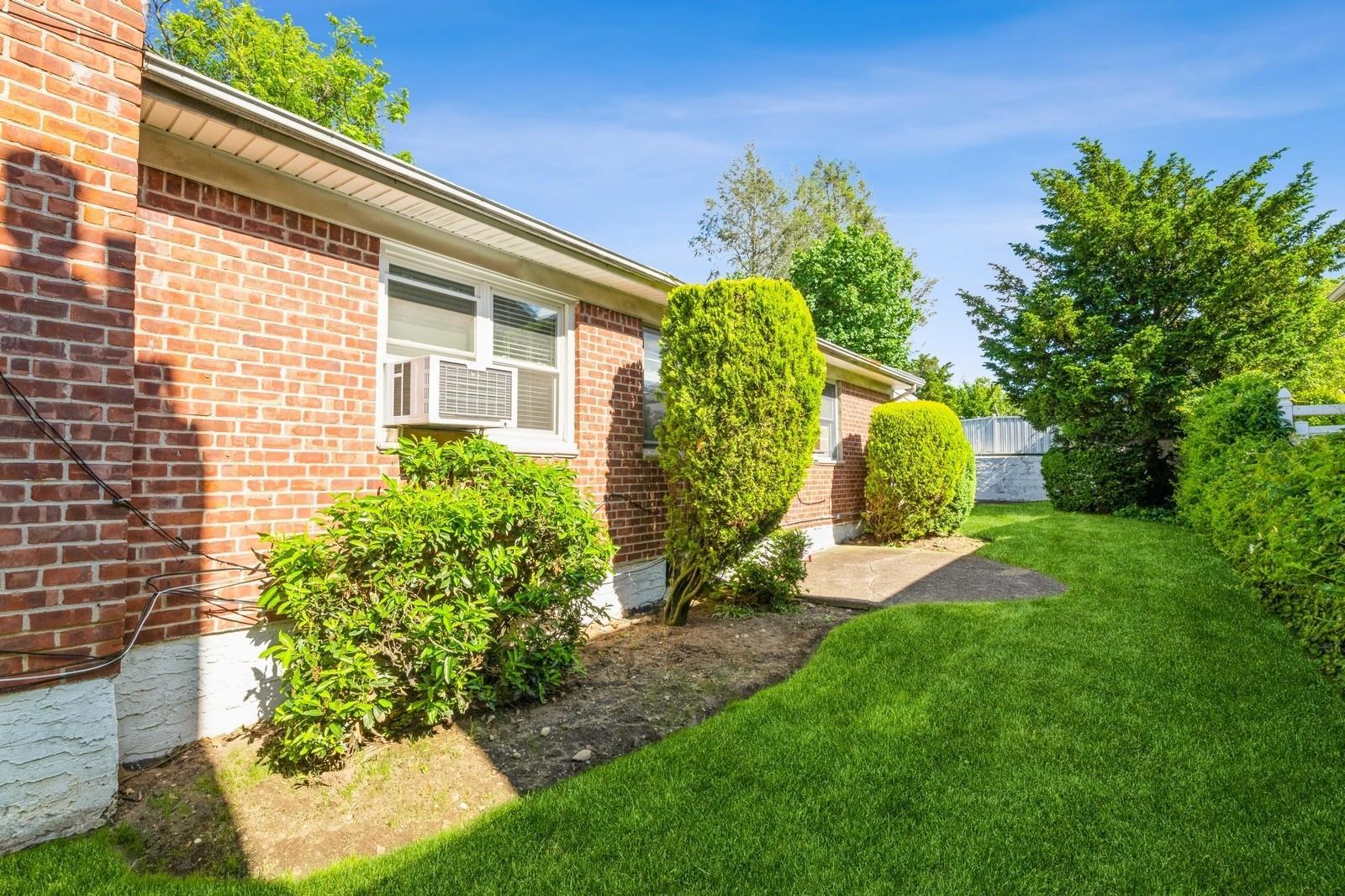 Single Family 36th  Queens, NY 11361, MLS-859930-21