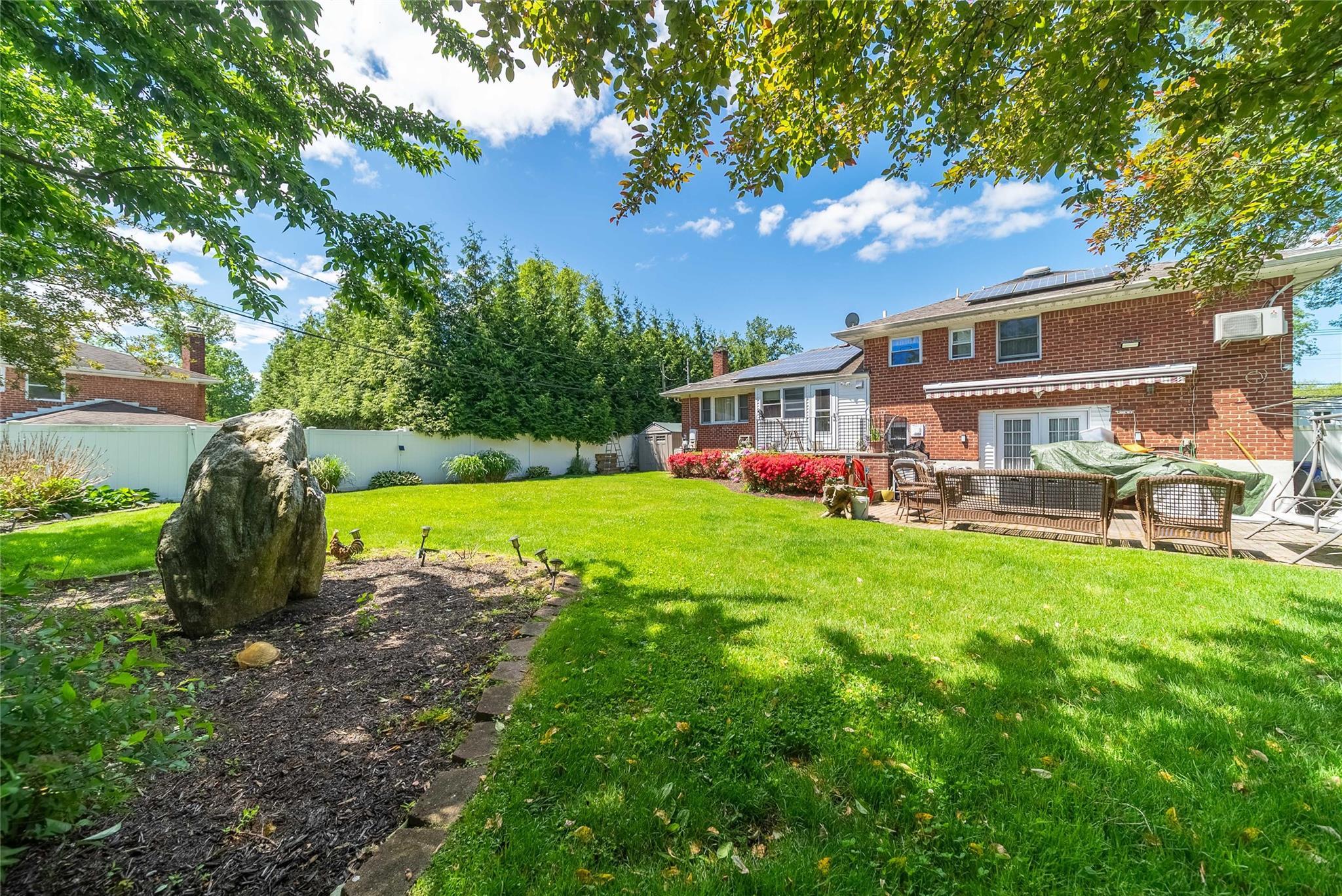 Single Family New York  Suffolk County, NY 11747, MLS-859956-21