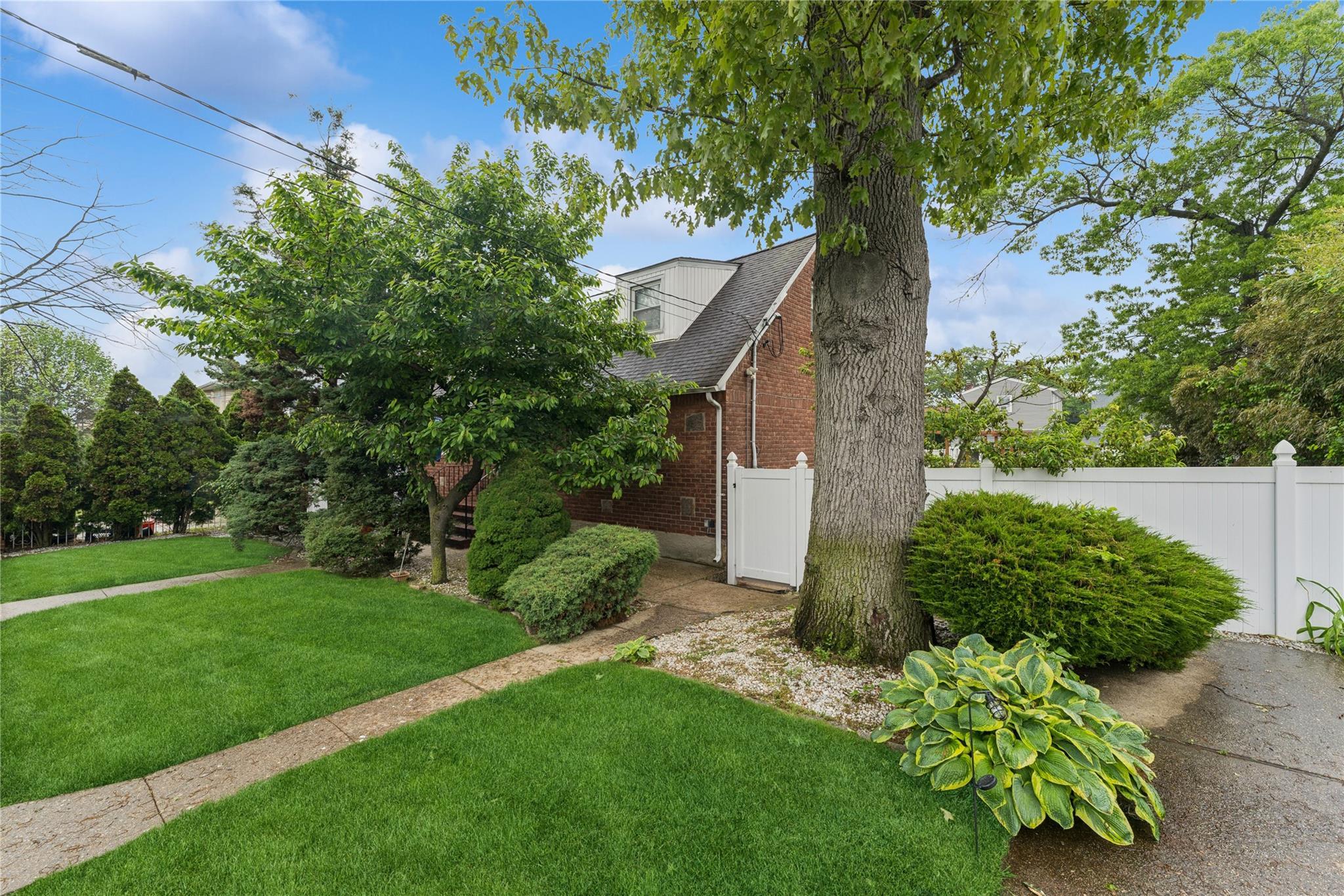 Single Family Keller  Nassau County, NY 11003, MLS-859961-18