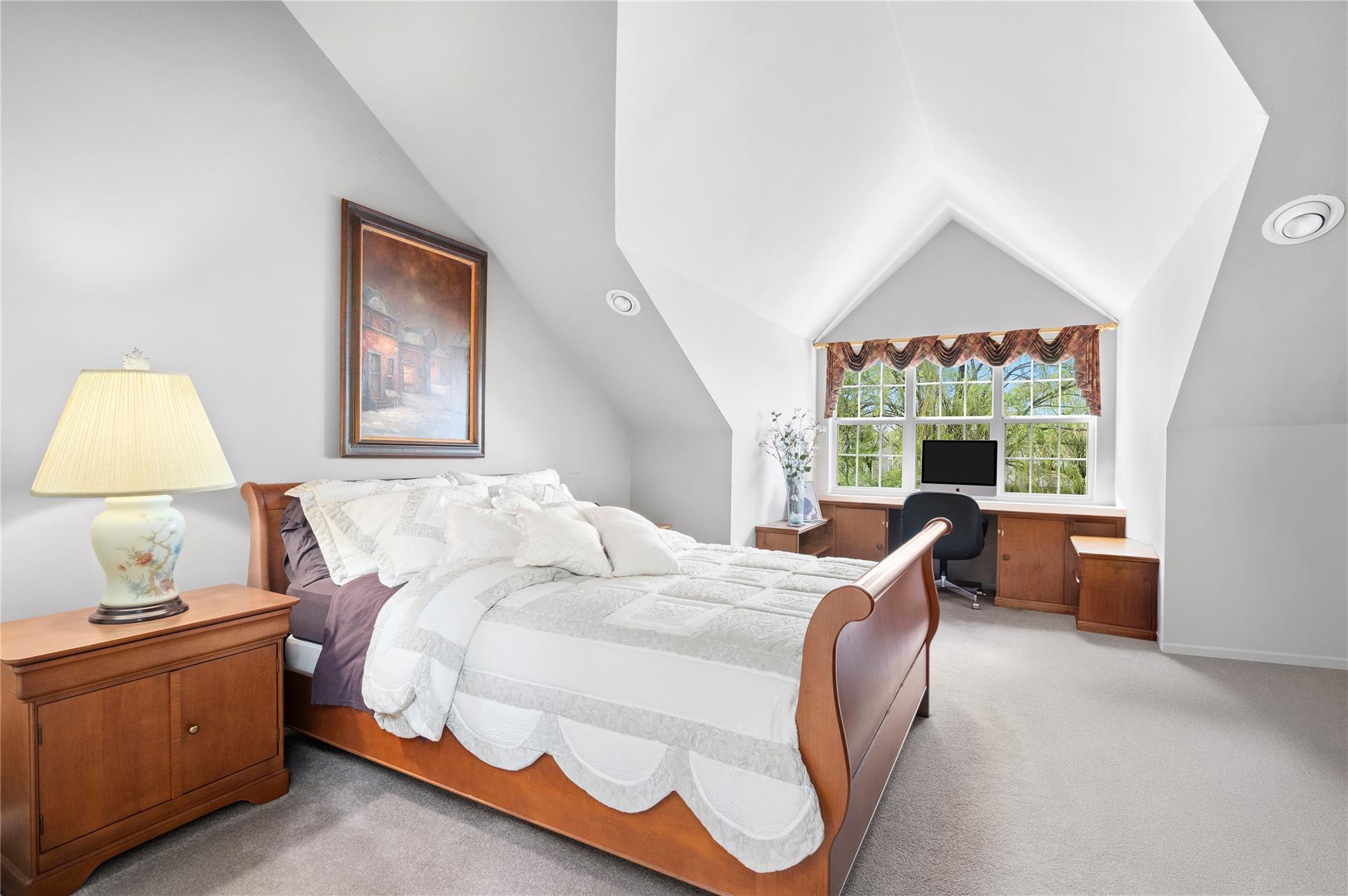 Single Family Roundtop  Westchester County, NY 10710, MLS-859962-14