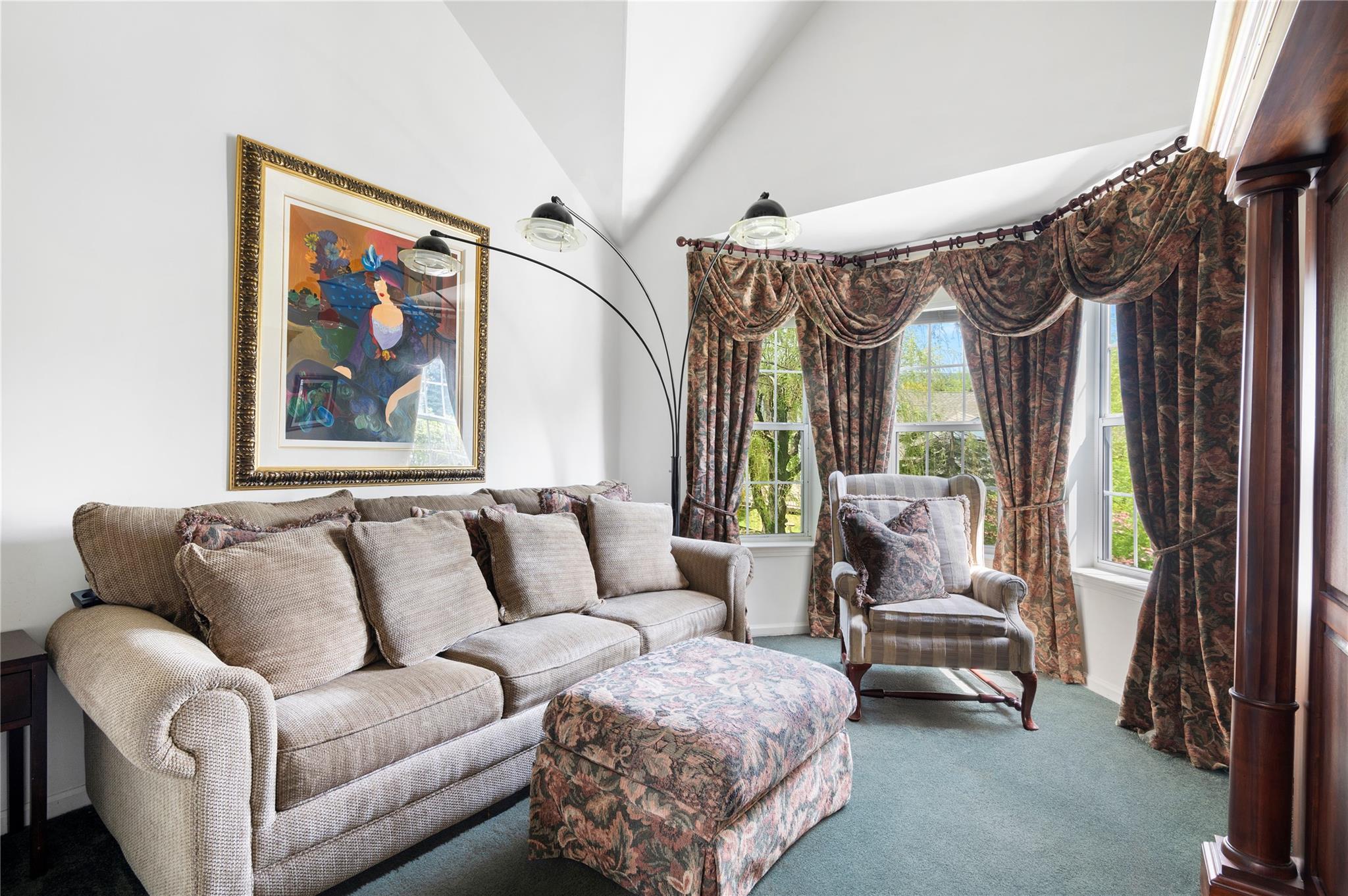 Single Family Roundtop  Westchester County, NY 10710, MLS-859962-8