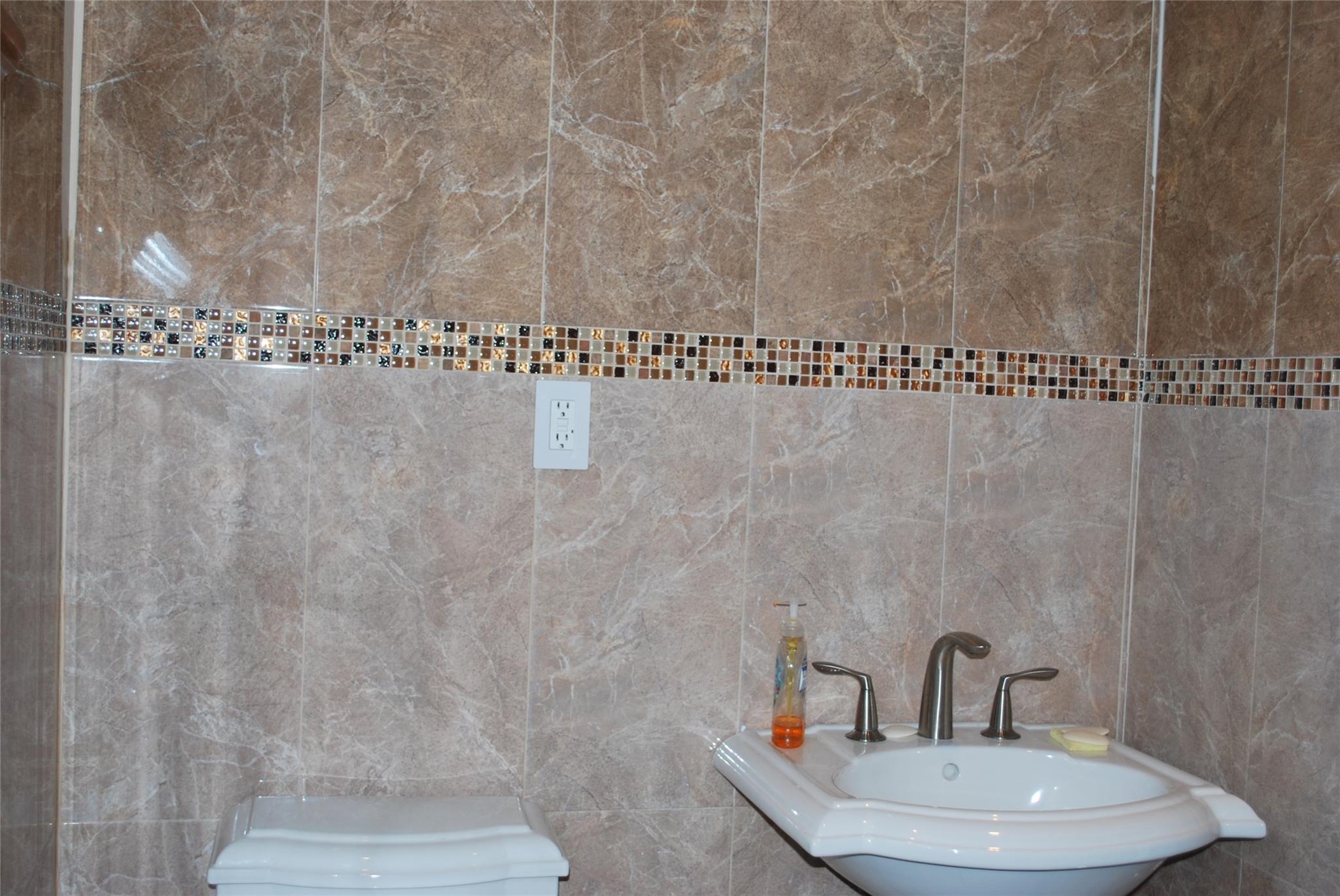 Single Family Paerdegat 13th  Brooklyn, NY 11236, MLS-859991-24