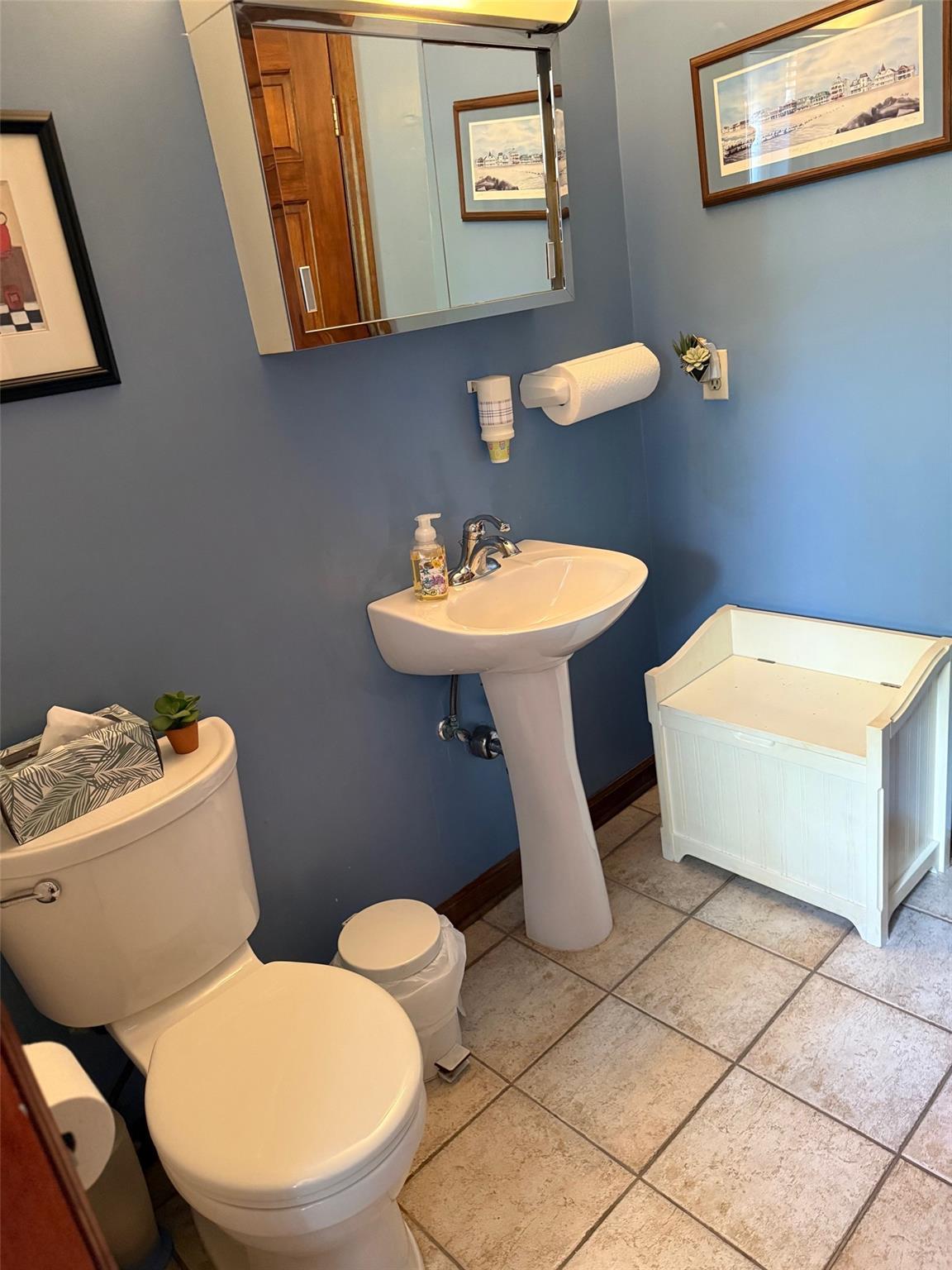 Single Family Lisa  Ulster County, NY 12528, MLS-860016-46