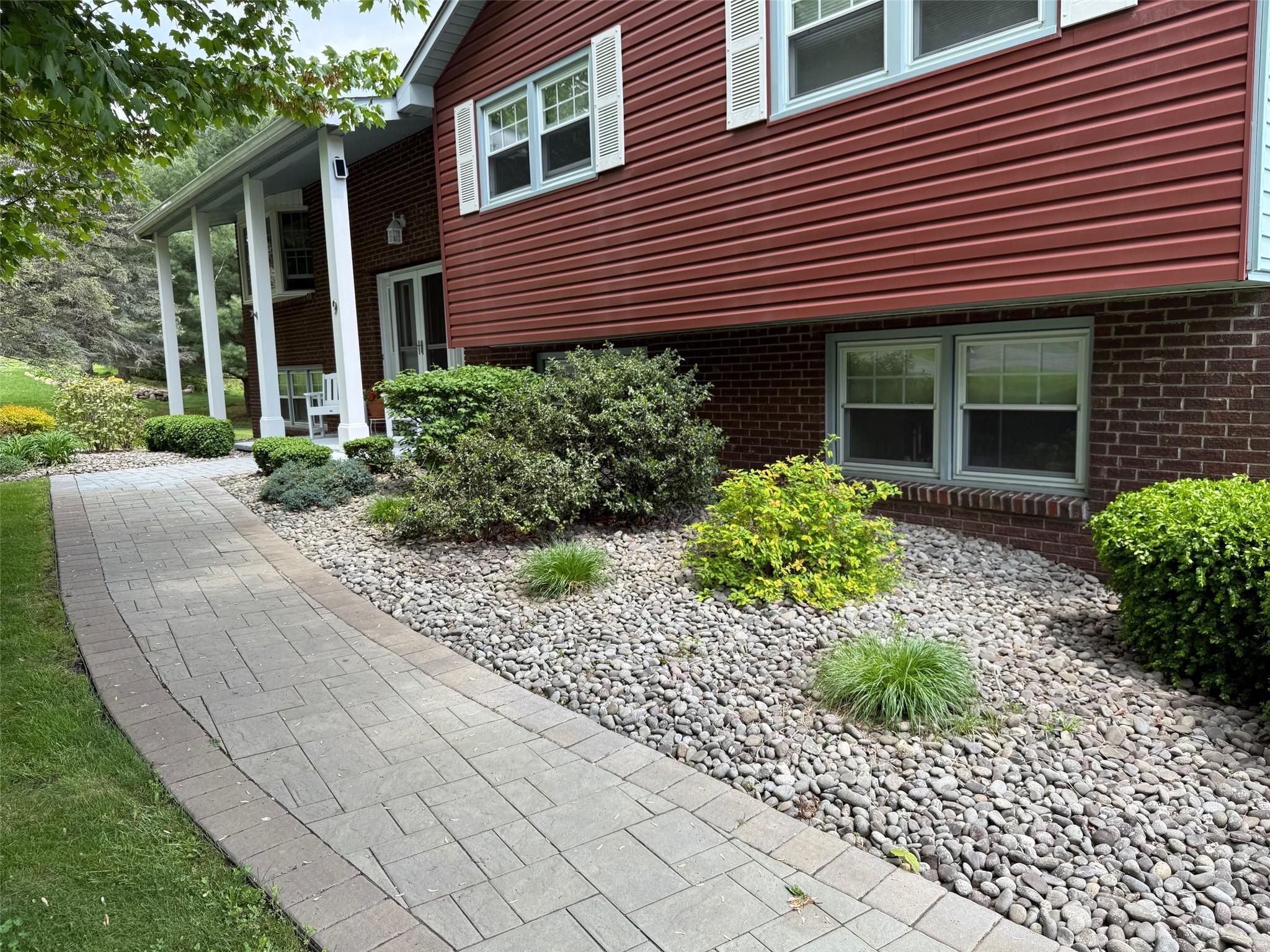 Single Family Lisa  Ulster County, NY 12528, MLS-860016-9