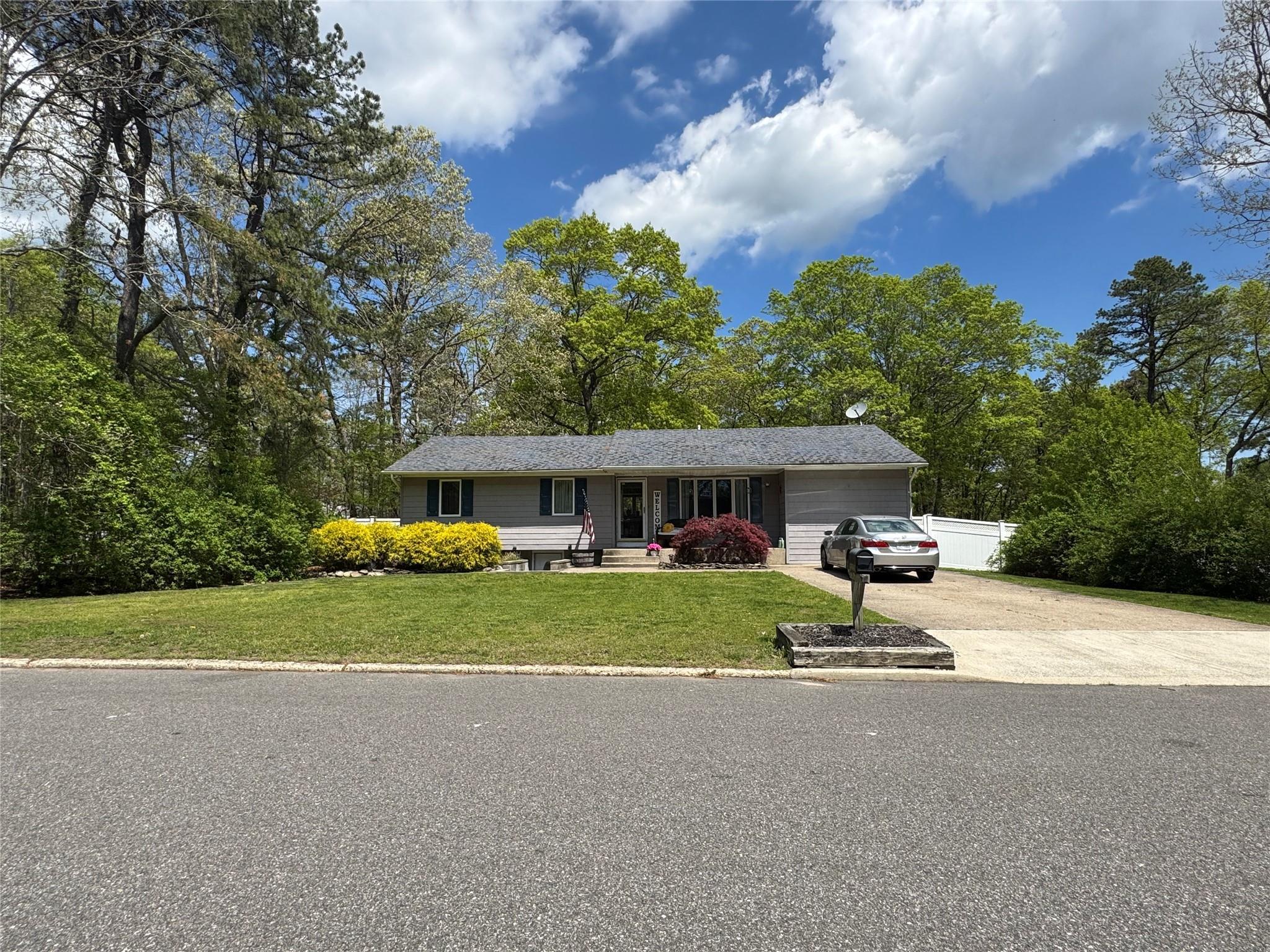 Single Family Marginwood  Suffolk County, NY 11961, MLS-860030-26