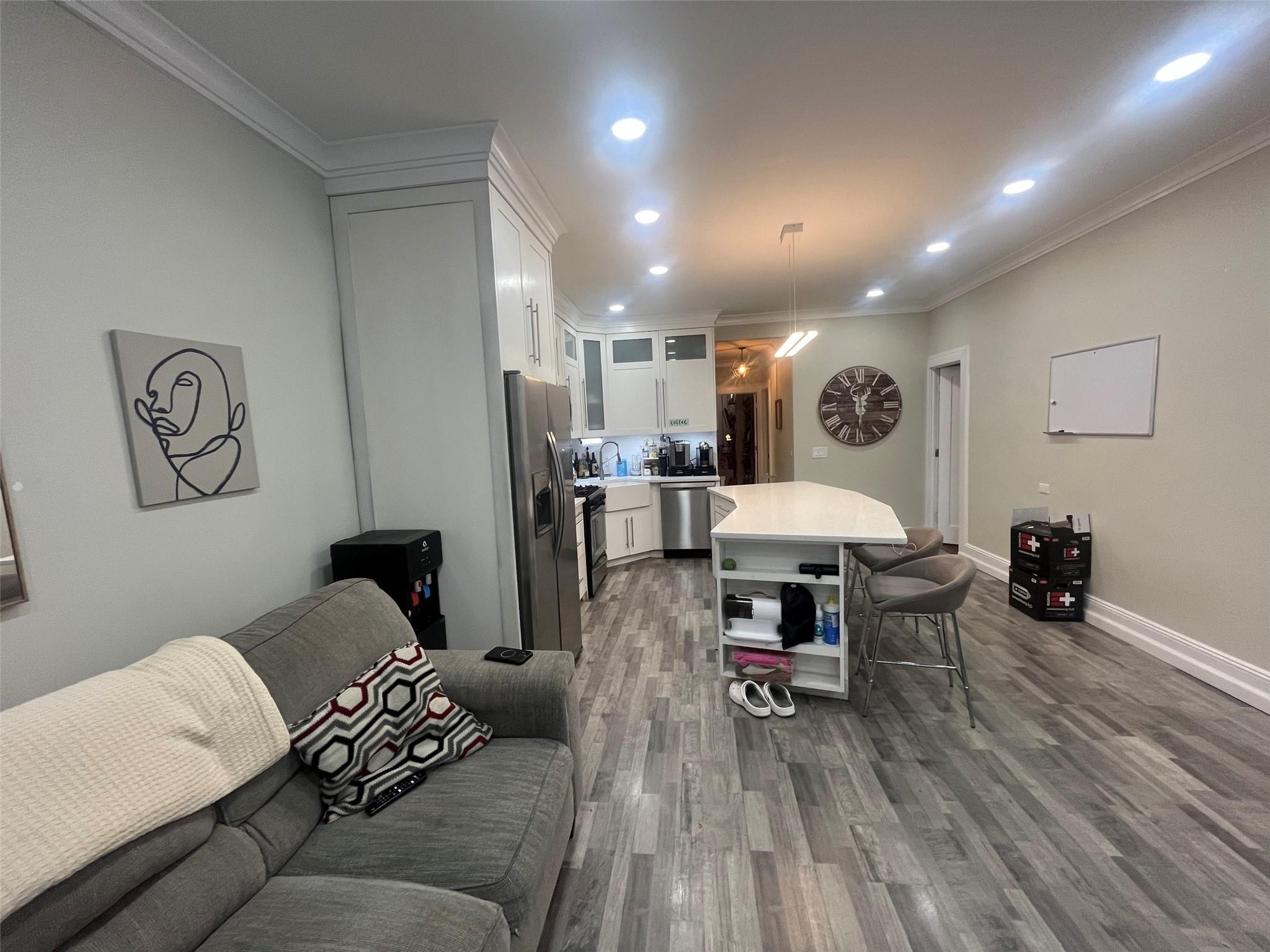 Single Family 18  Queens, NY 11356, MLS-860053-4