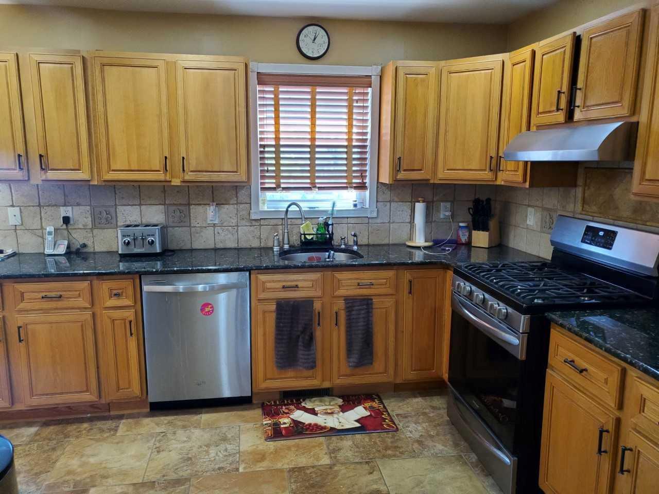 Single Family Holiday Park  Suffolk County, NY 11720, MLS-860060-6