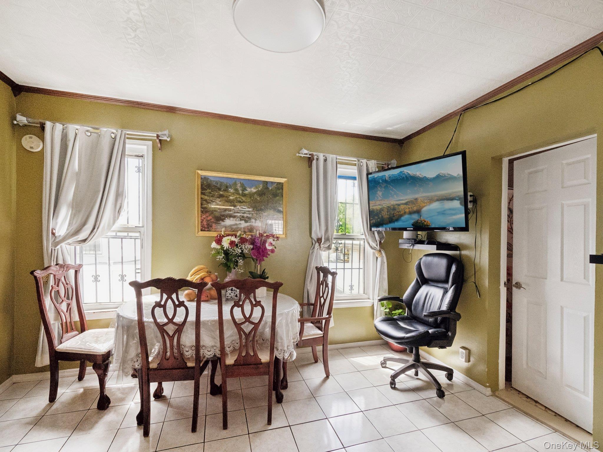 Single Family Taylor  Bronx, NY 10472, MLS-860064-10