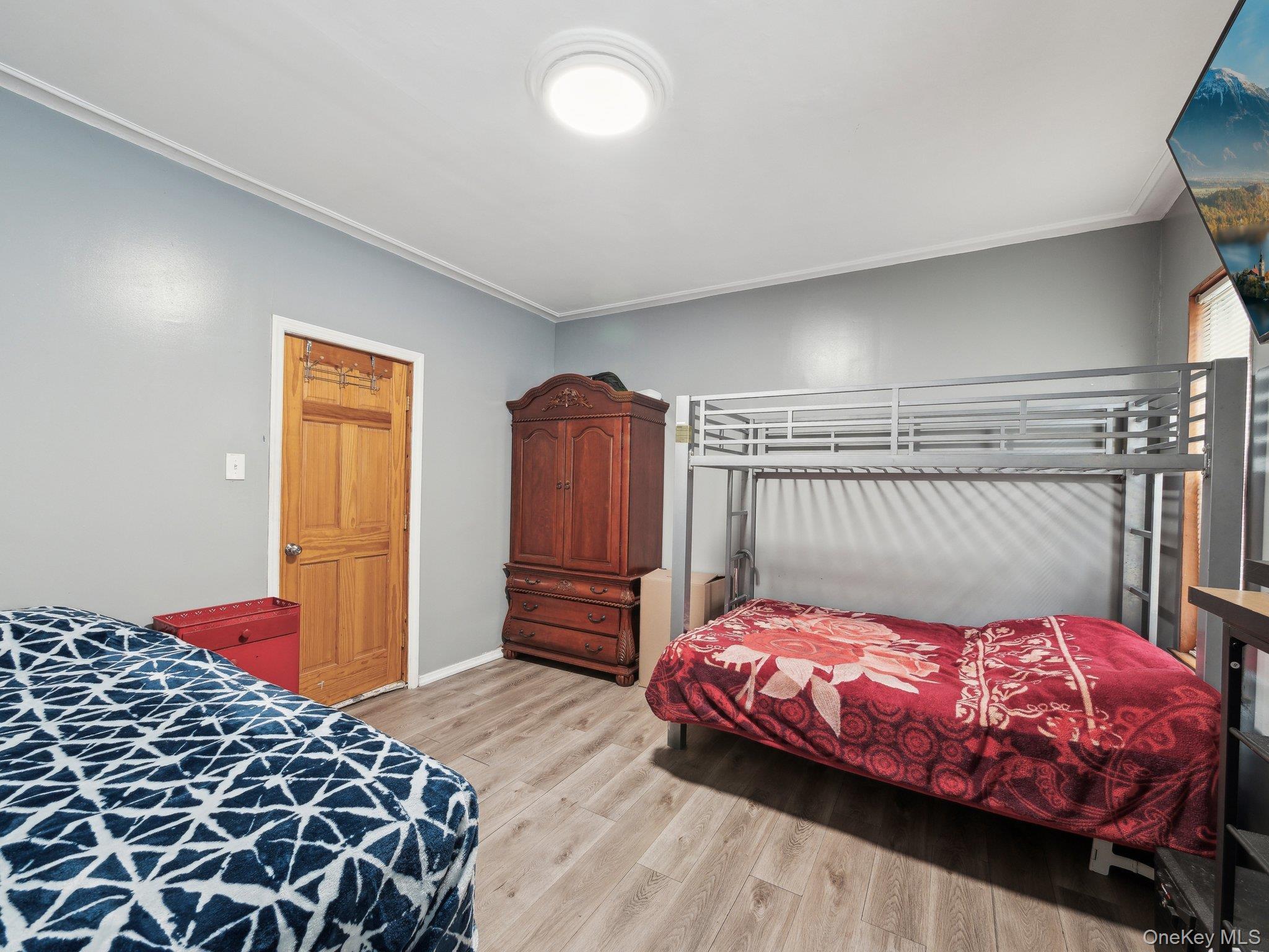 Single Family Taylor  Bronx, NY 10472, MLS-860064-28