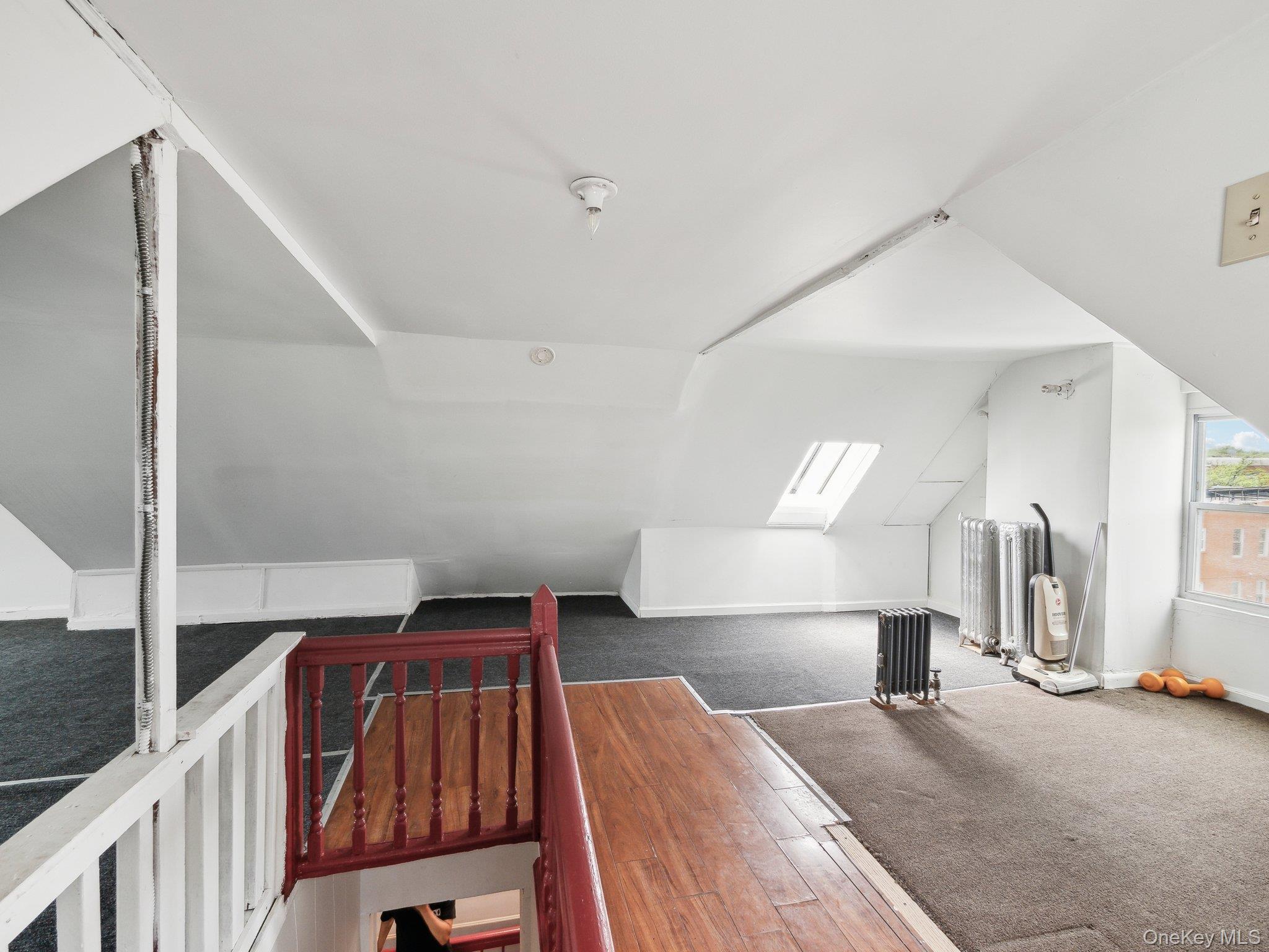 Single Family Taylor  Bronx, NY 10472, MLS-860064-40